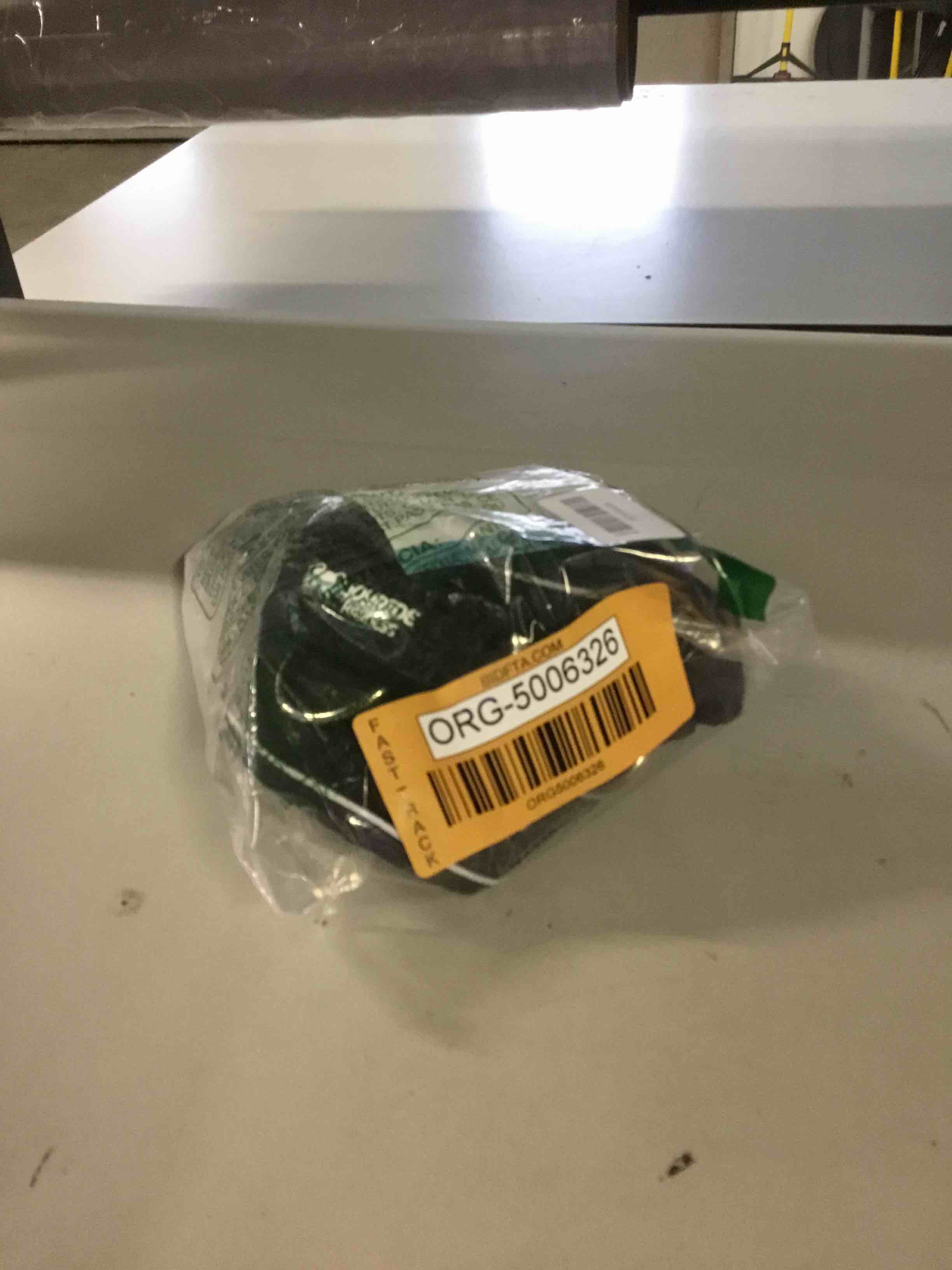 https://s3.amazonaws.com/lotting-images-prod/bidfta/ORG5006326_1712066651056.jpeg