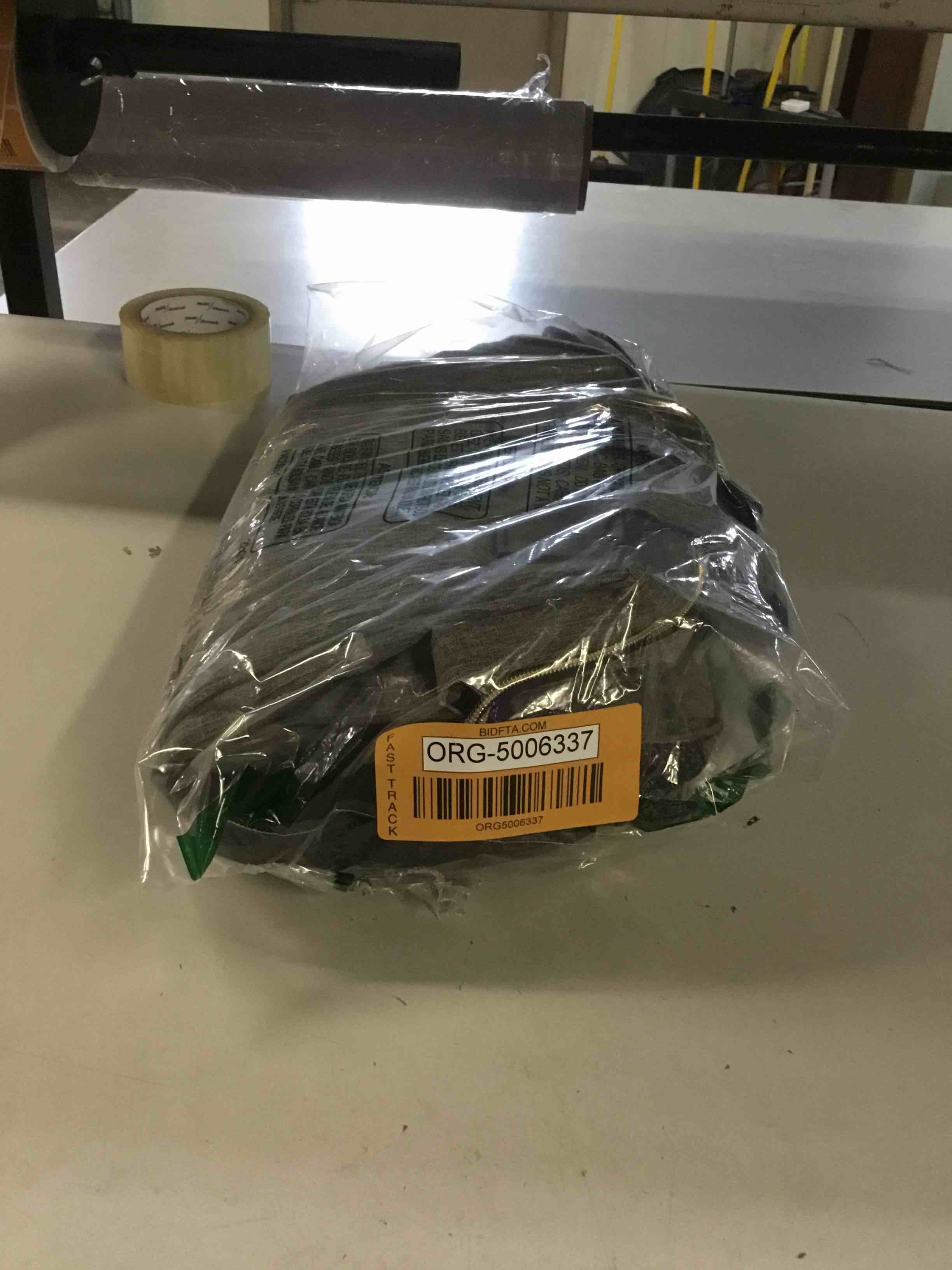 https://s3.amazonaws.com/lotting-images-prod/bidfta/ORG5006337_1712068234149.jpeg