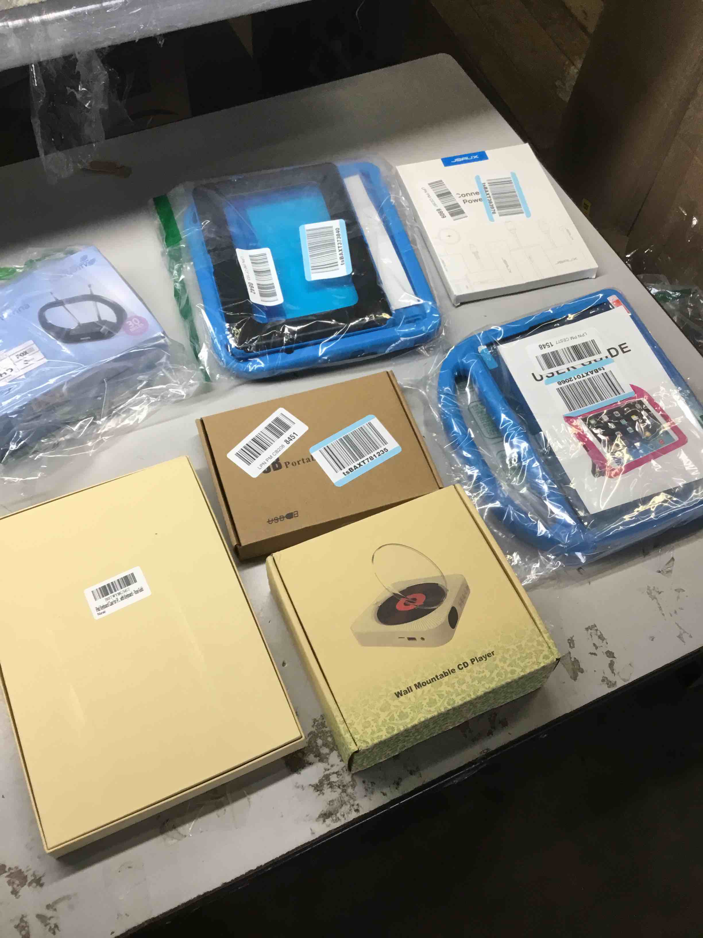 https://s3.amazonaws.com/lotting-images-prod/bidfta/ORG5008164_1709841228734.jpeg