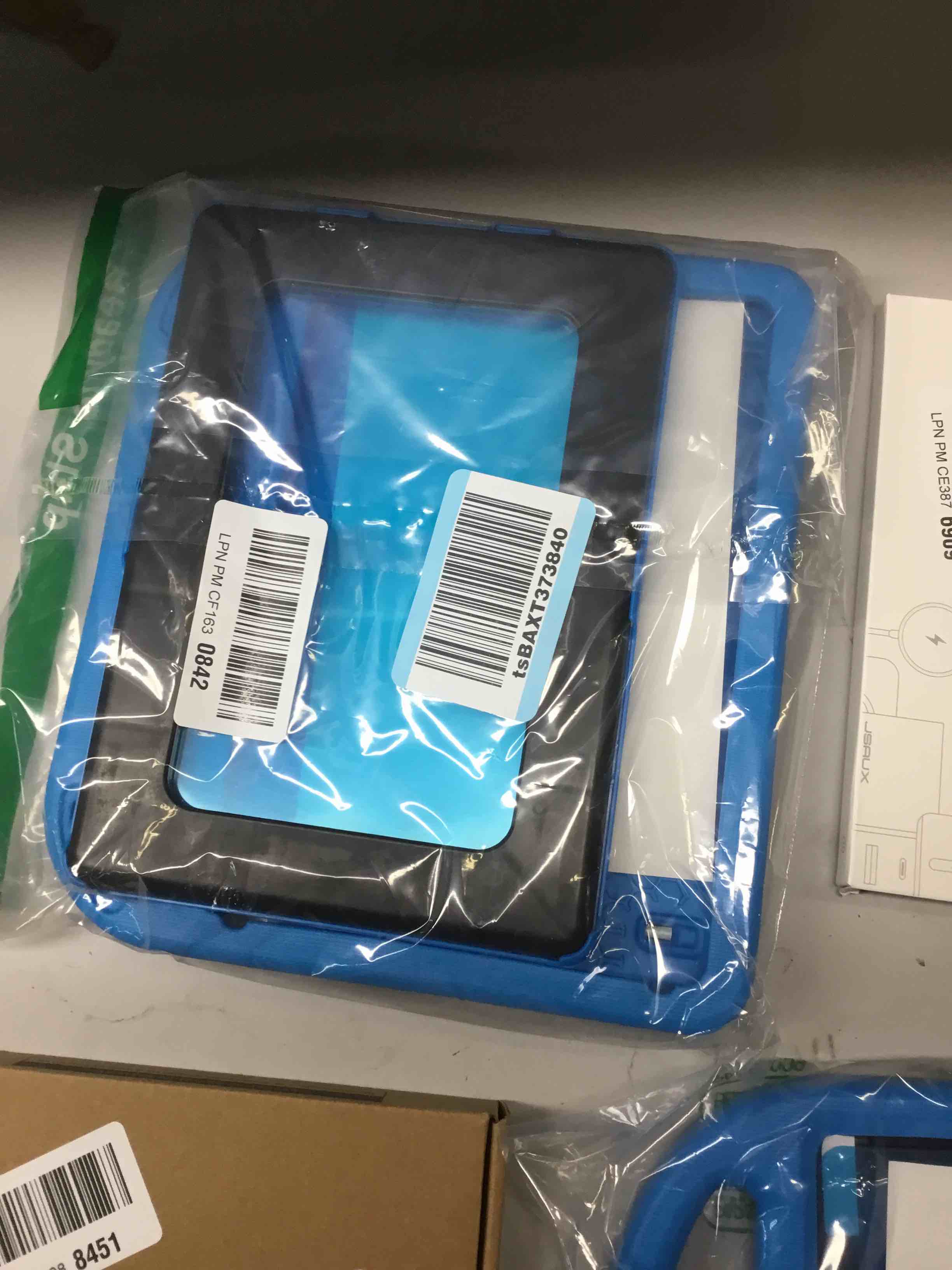 https://s3.amazonaws.com/lotting-images-prod/bidfta/ORG5008164_1709841240967.jpeg