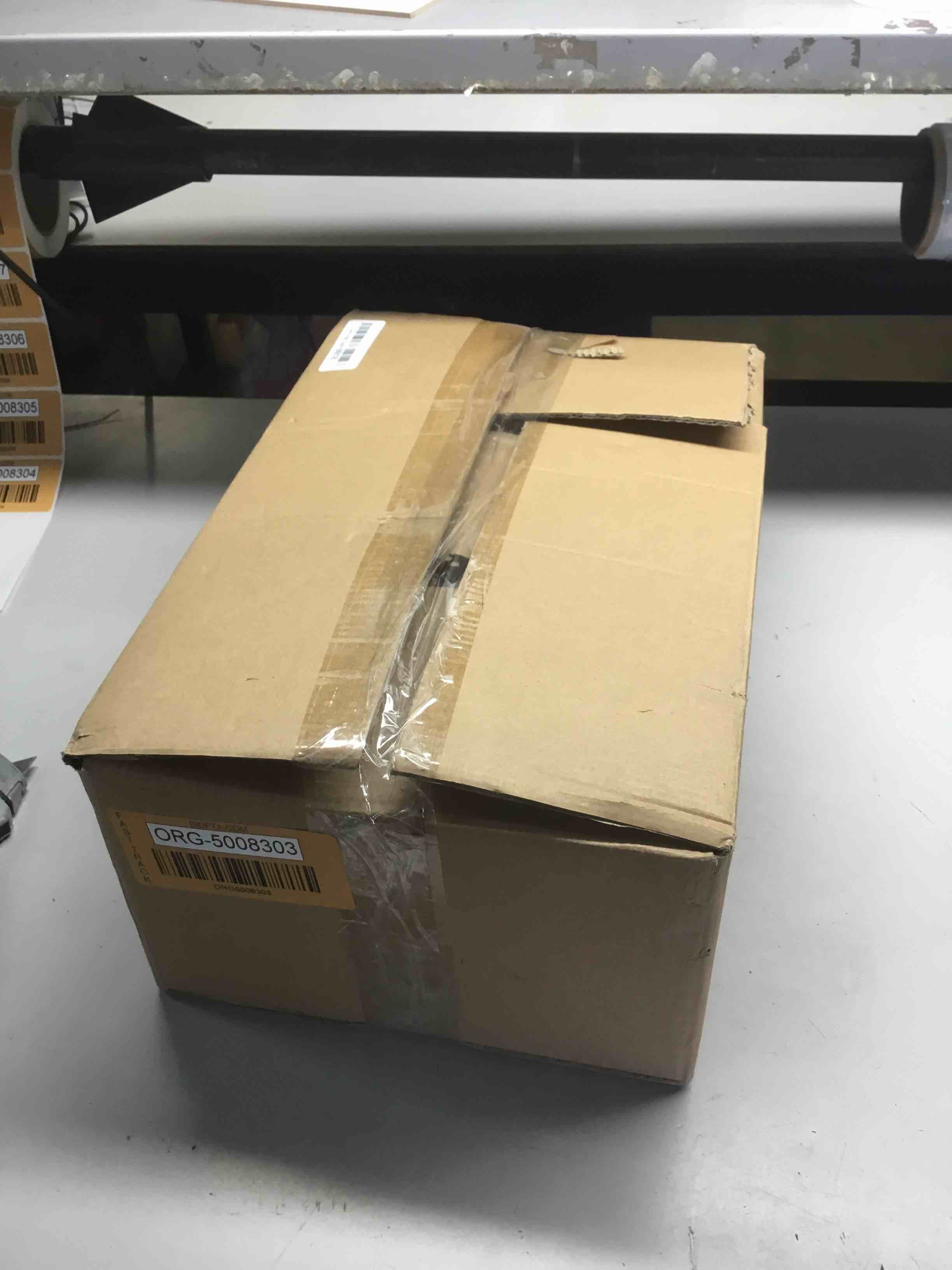 https://s3.amazonaws.com/lotting-images-prod/bidfta/ORG5008303_1710854365808.jpeg