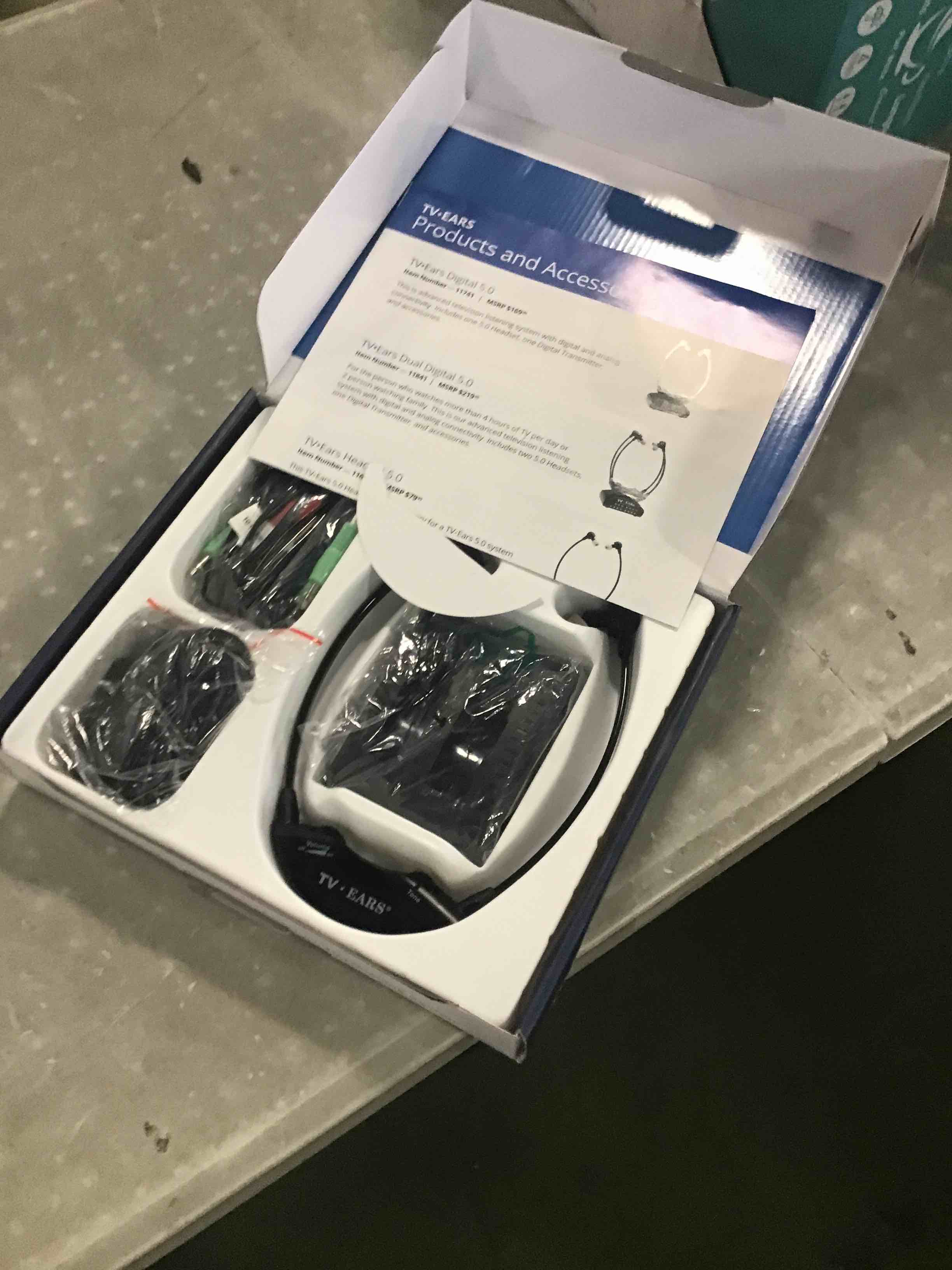https://s3.amazonaws.com/lotting-images-prod/bidfta/ORG5011884_1722629679648.jpeg
