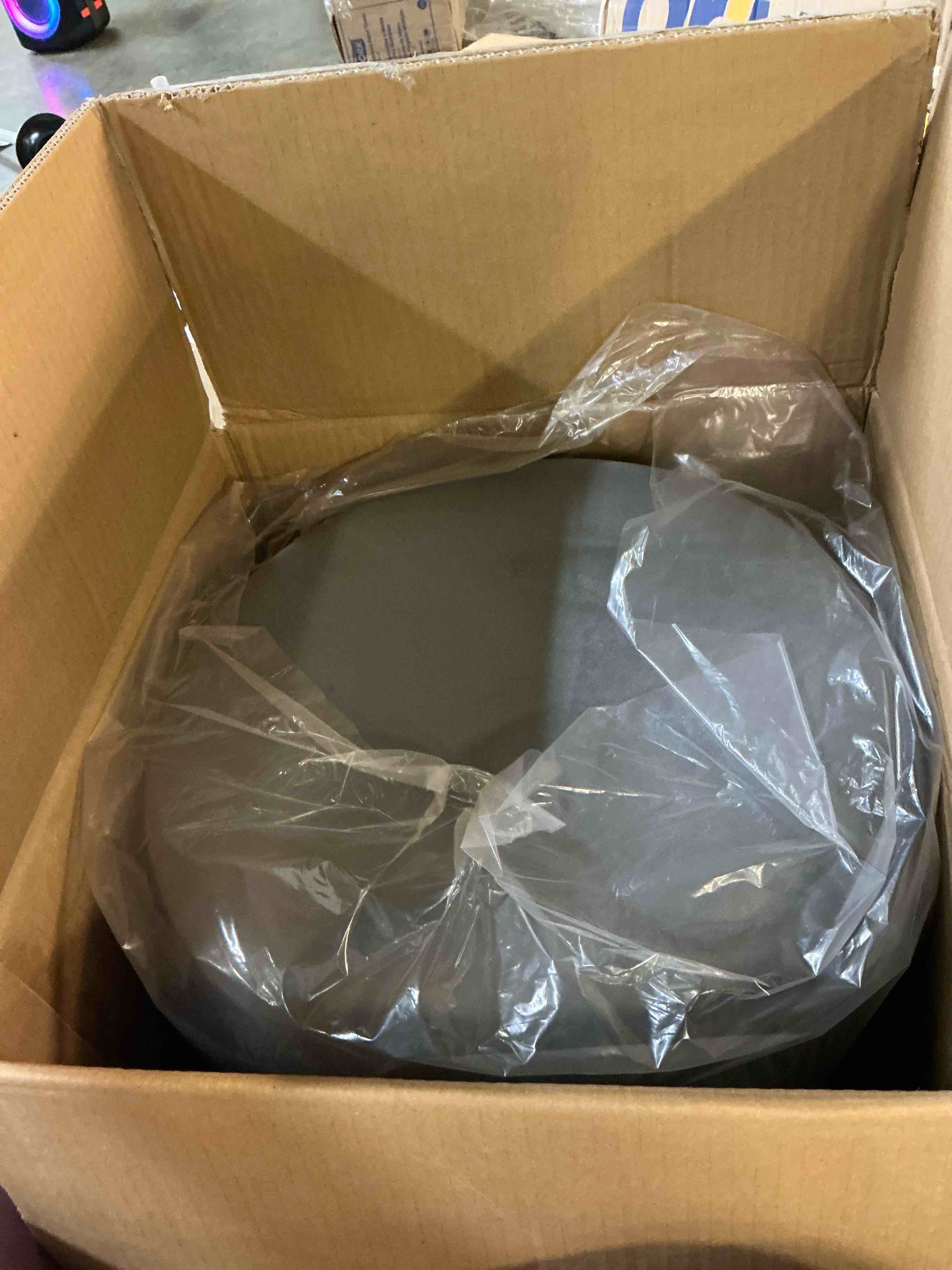 https://s3.amazonaws.com/lotting-images-prod/bidfta/ORG5019698_1757190615339.jpeg