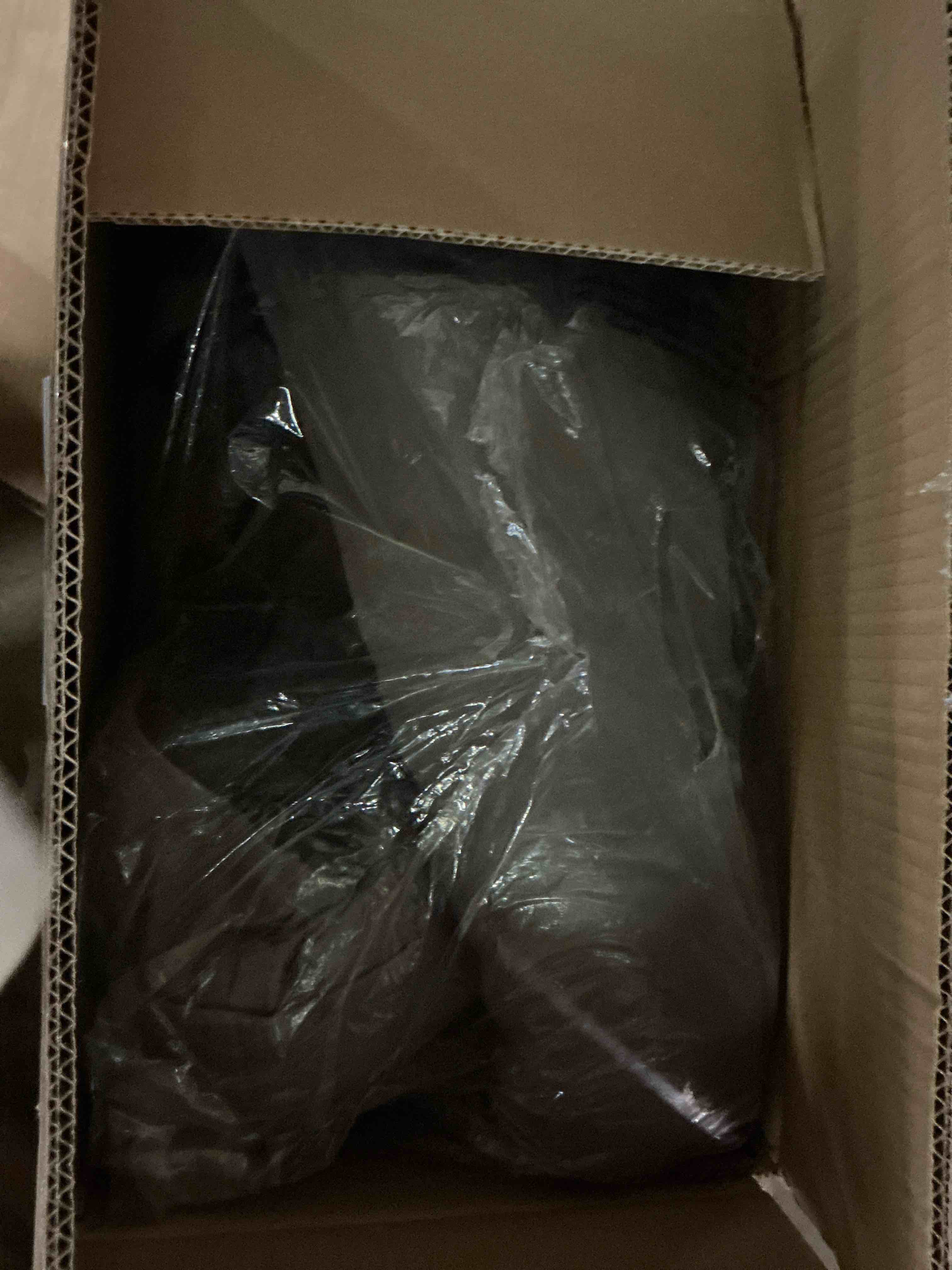 https://s3.amazonaws.com/lotting-images-prod/bidfta/ORG5020166_1760497385315.jpeg