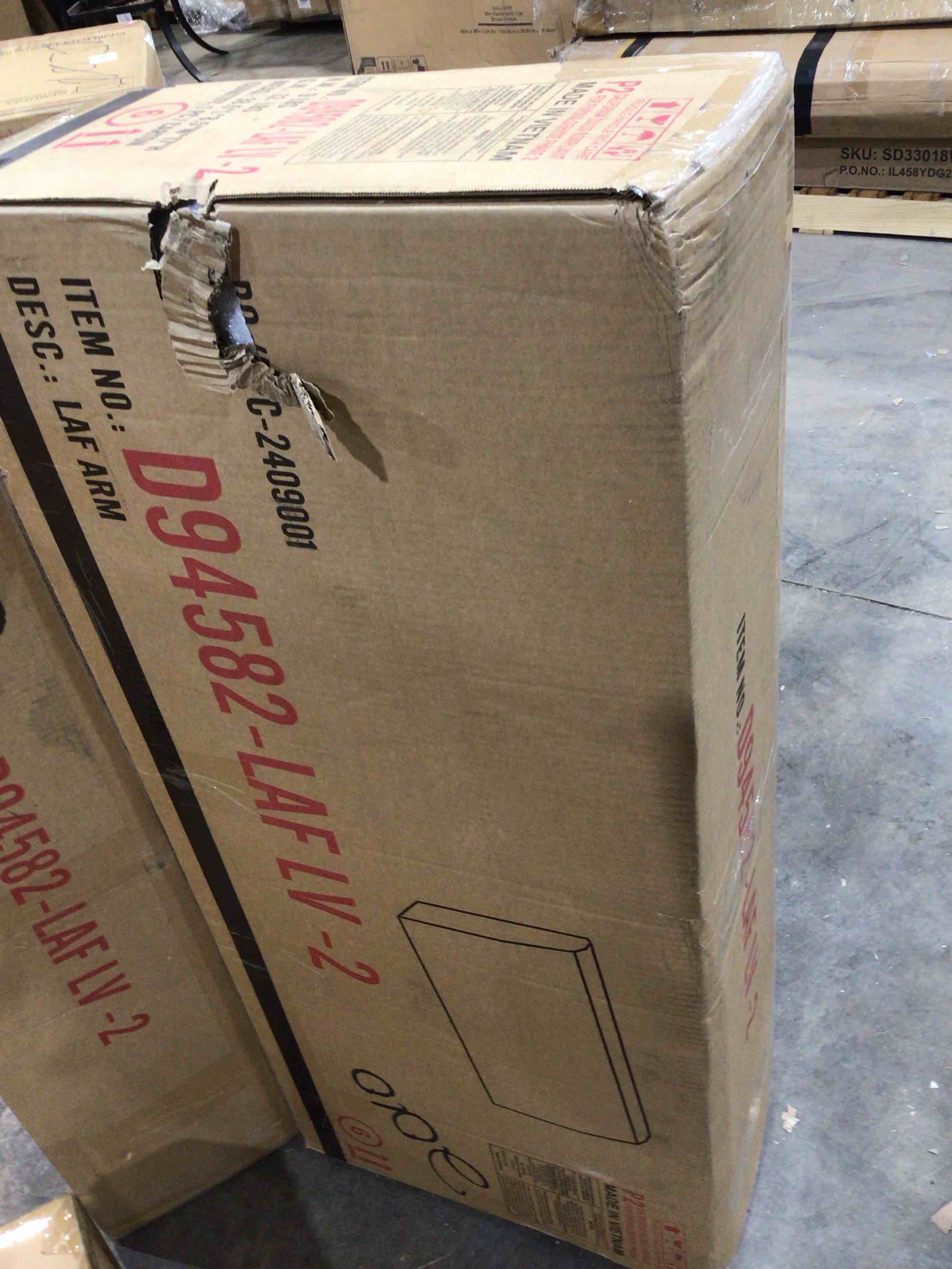 Condition photo showing Good Condition for Sofa Arms D94582-LAF LV