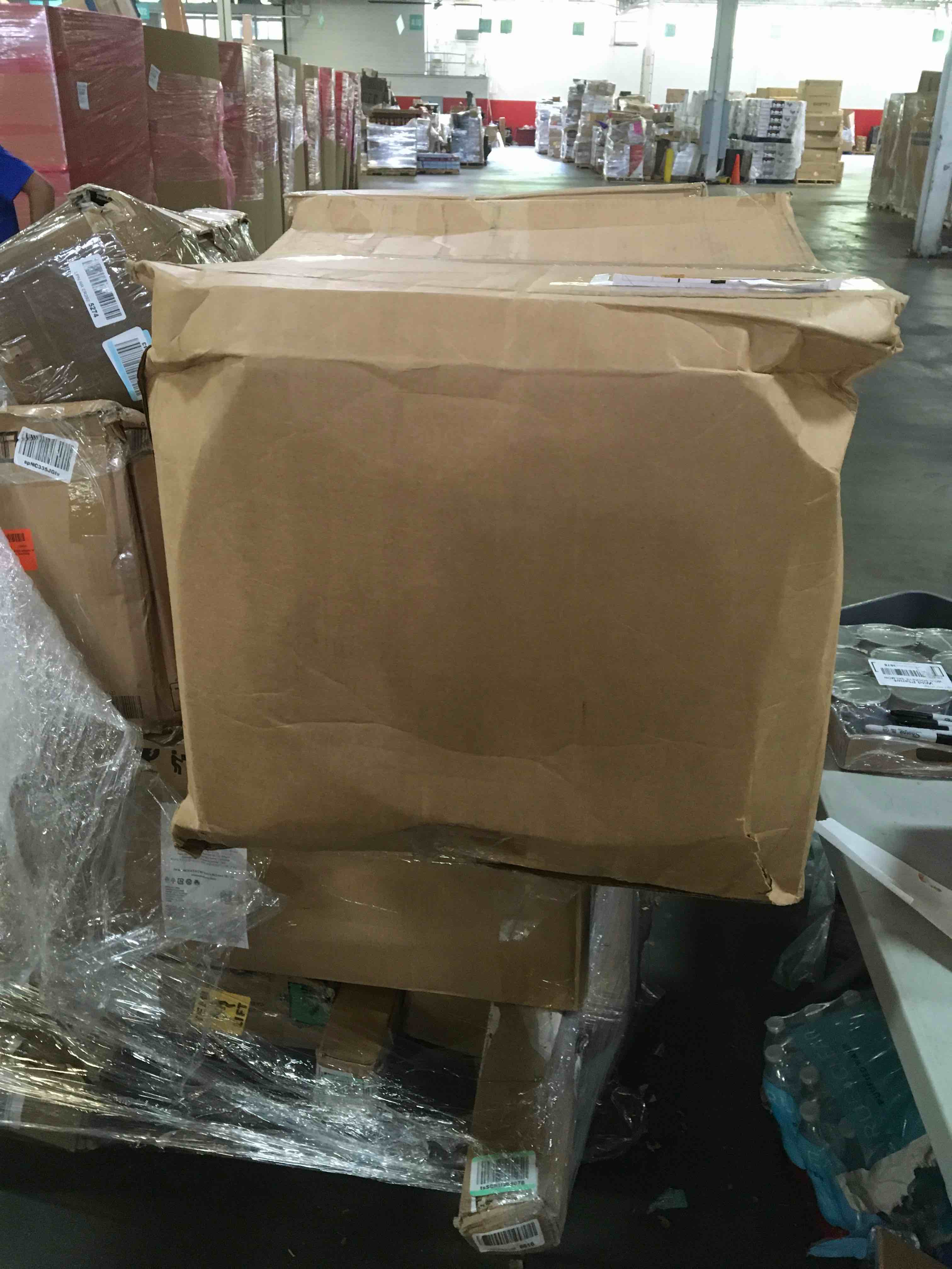 https://s3.amazonaws.com/lotting-images-prod/bidfta/ORG5033893_1685643100661.jpeg