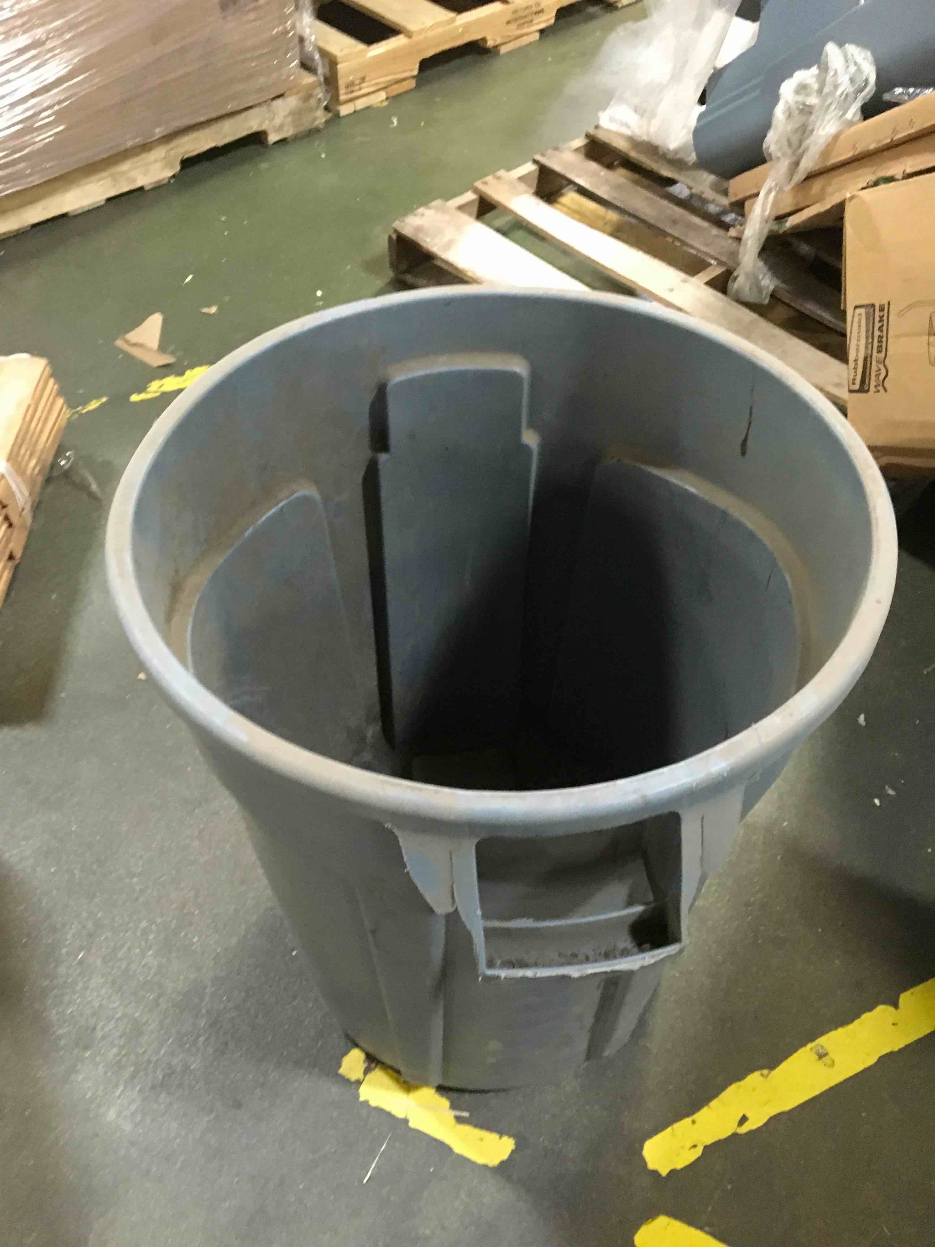 https://s3.amazonaws.com/lotting-images-prod/bidfta/ORG5034032_1685712272304.jpeg