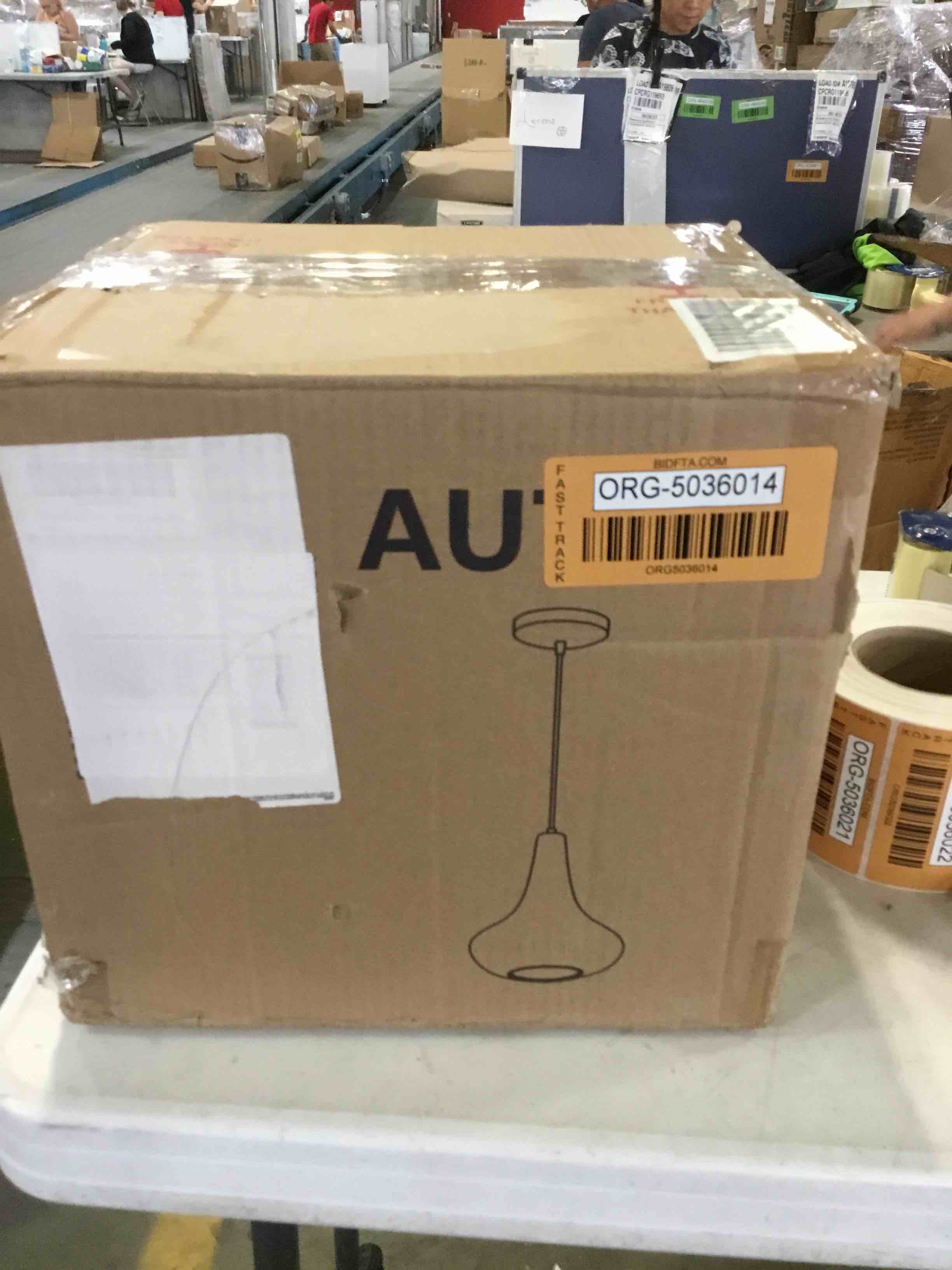 https://s3.amazonaws.com/lotting-images-prod/bidfta/ORG5036014_1686325644577.jpeg