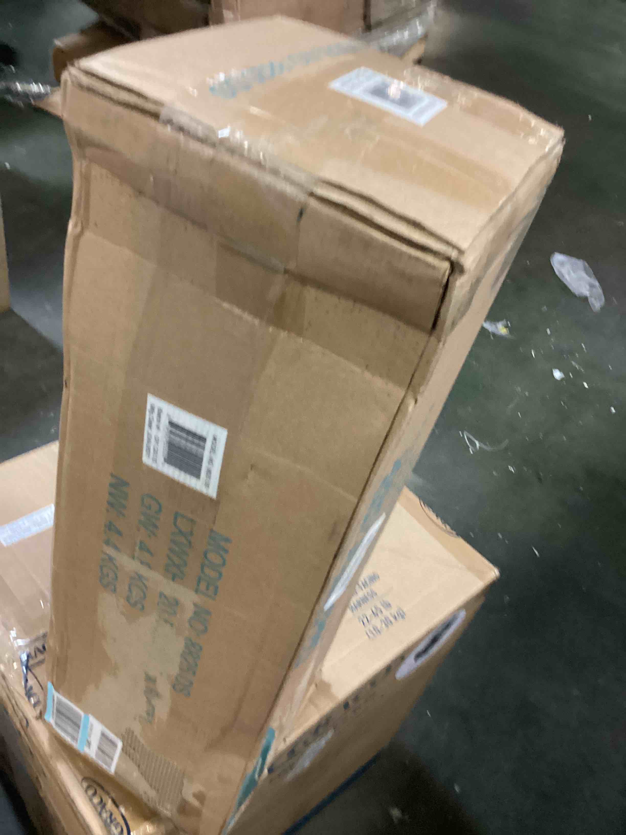 https://s3.amazonaws.com/lotting-images-prod/bidfta/ORG5036719_1687881468347.jpeg