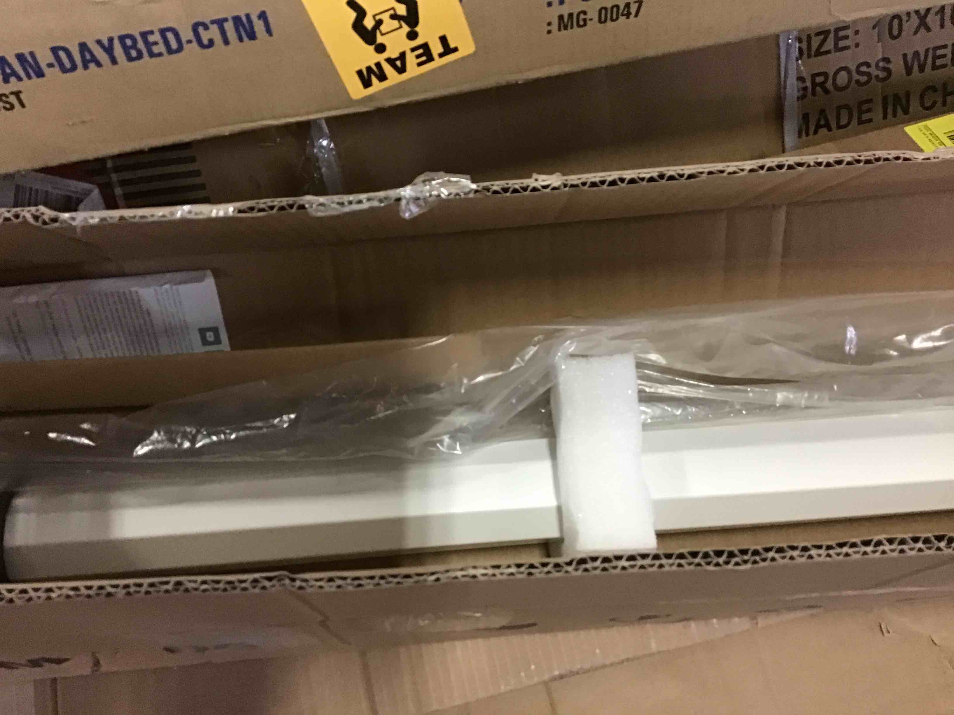 https://s3.amazonaws.com/lotting-images-prod/bidfta/ORG5037817_1686673723003.jpeg