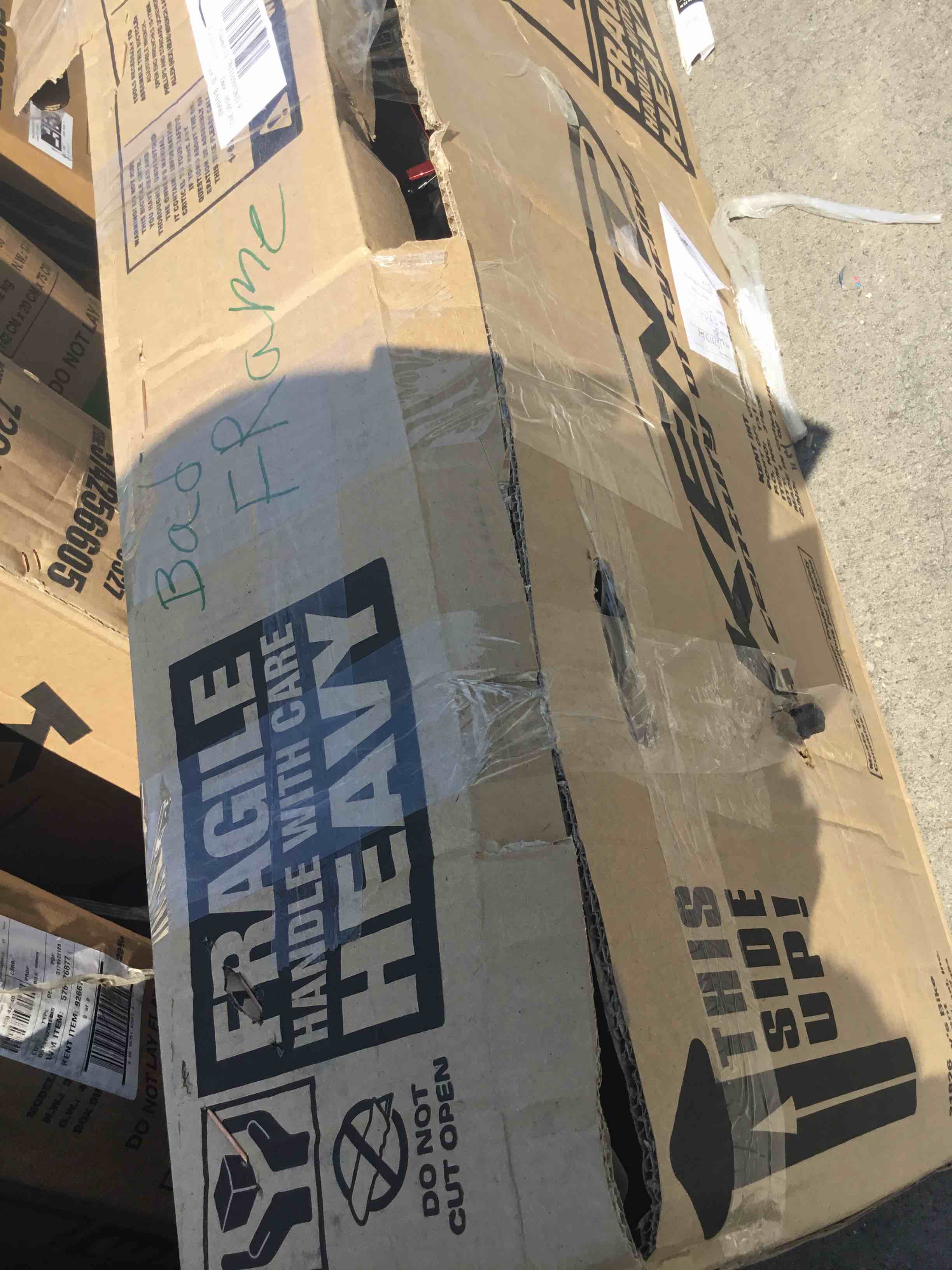 https://s3.amazonaws.com/lotting-images-prod/bidfta/ORG5039682_1686324358386.jpeg