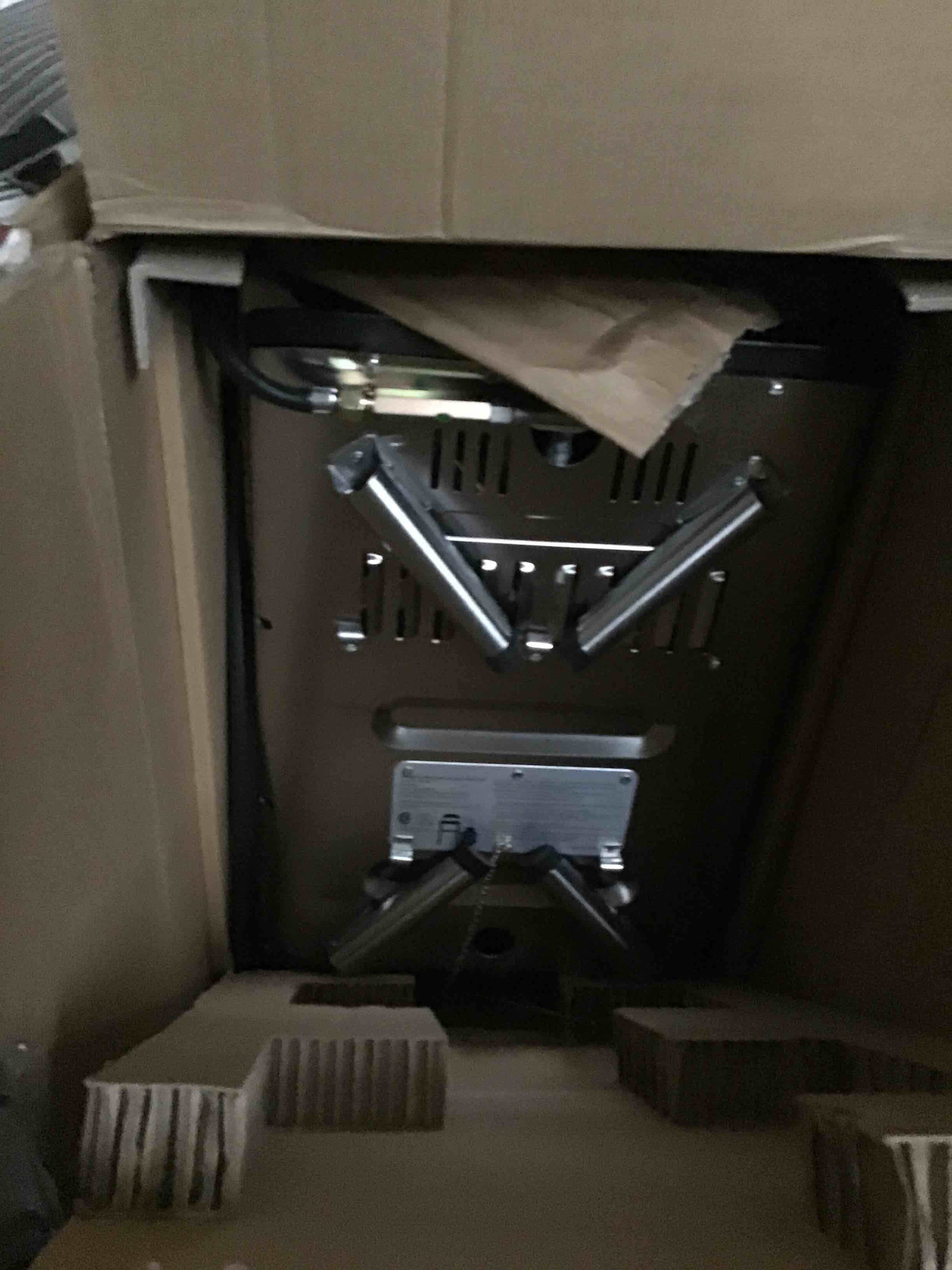 https://s3.amazonaws.com/lotting-images-prod/bidfta/ORG5043957_1688037397267.jpeg