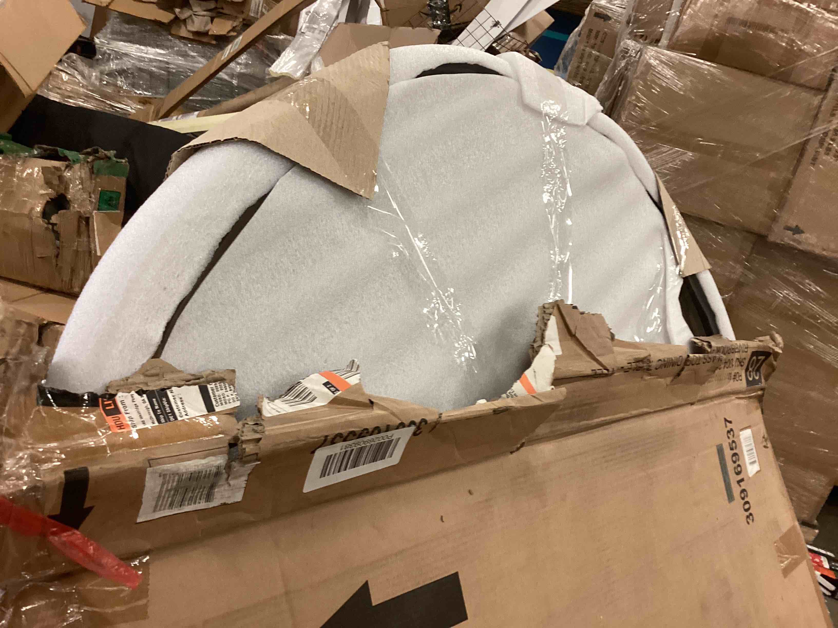 https://s3.amazonaws.com/lotting-images-prod/bidfta/ORG5049480_1692730328157.jpeg
