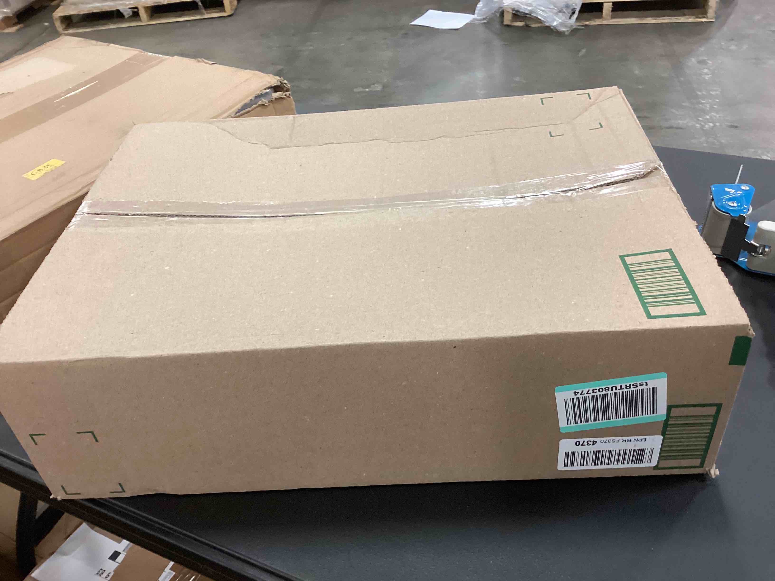 https://s3.amazonaws.com/lotting-images-prod/bidfta/ORG5049500_1692797241060.jpeg