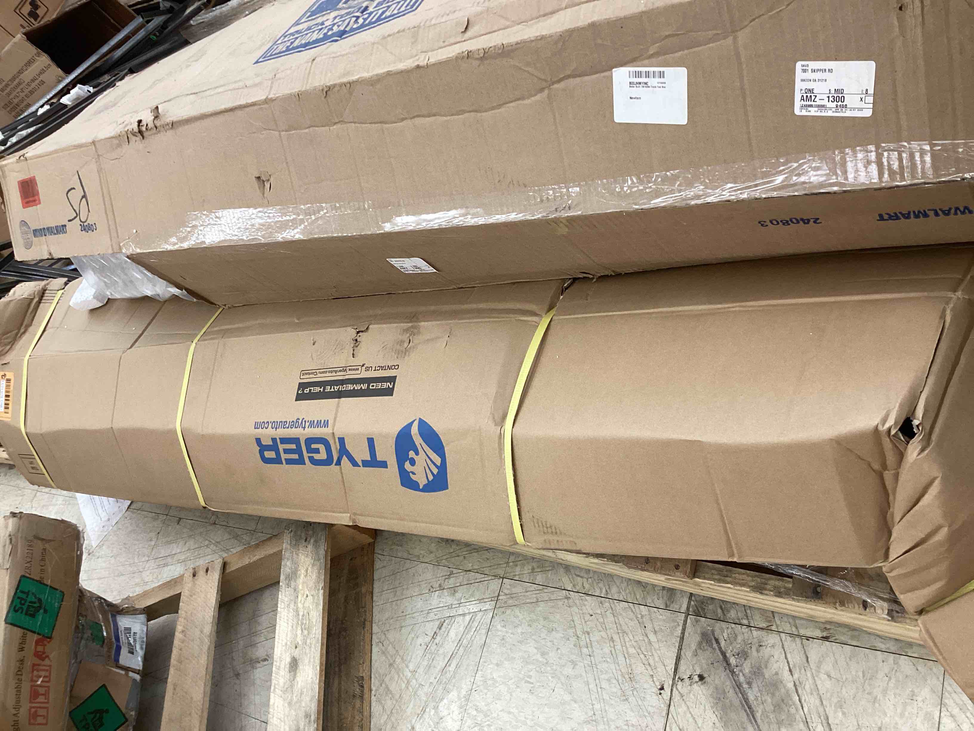 https://s3.amazonaws.com/lotting-images-prod/bidfta/ORG5051033_1691613082209.jpeg