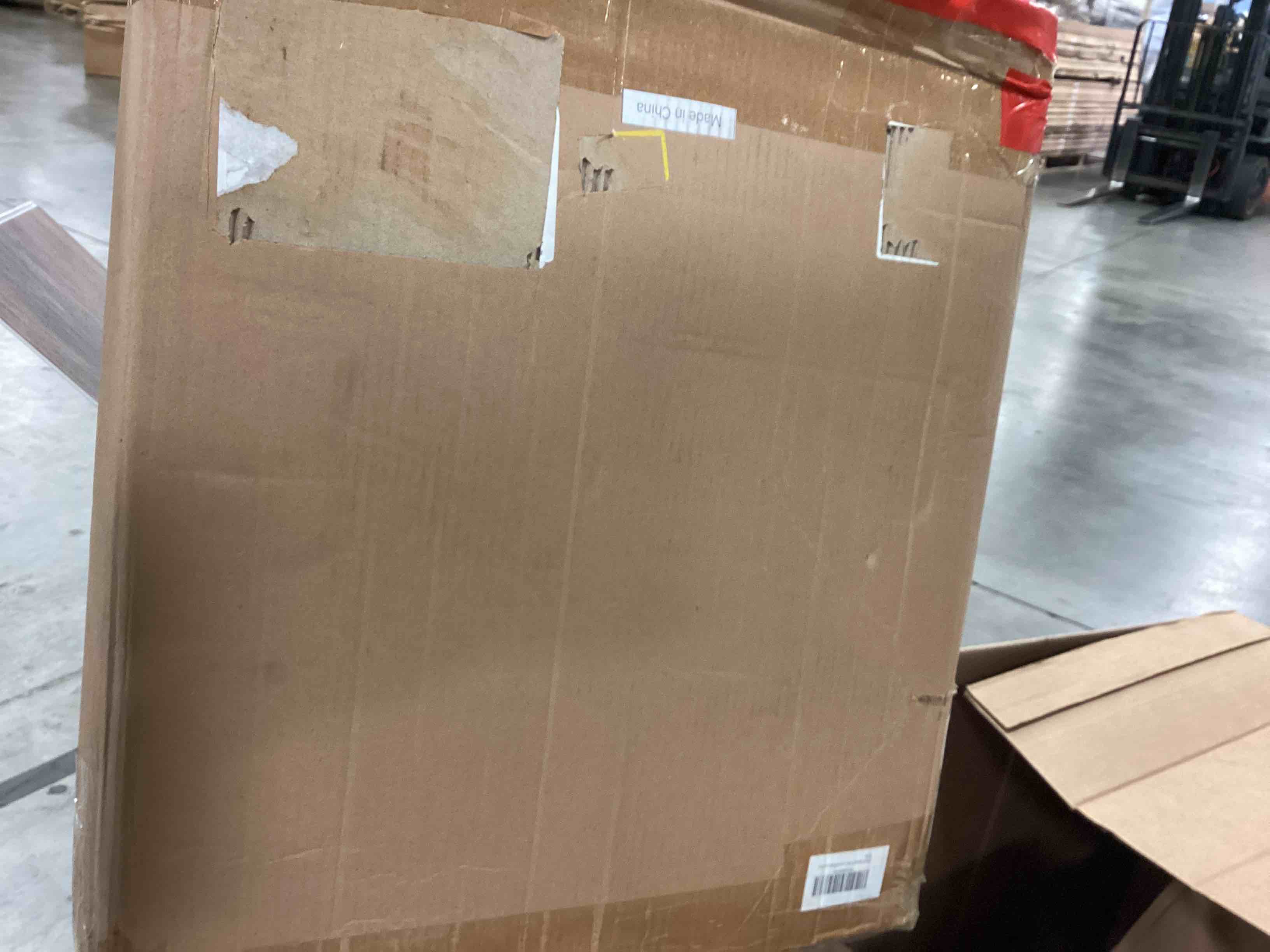 https://s3.amazonaws.com/lotting-images-prod/bidfta/ORG5054589_1694625082732.jpeg