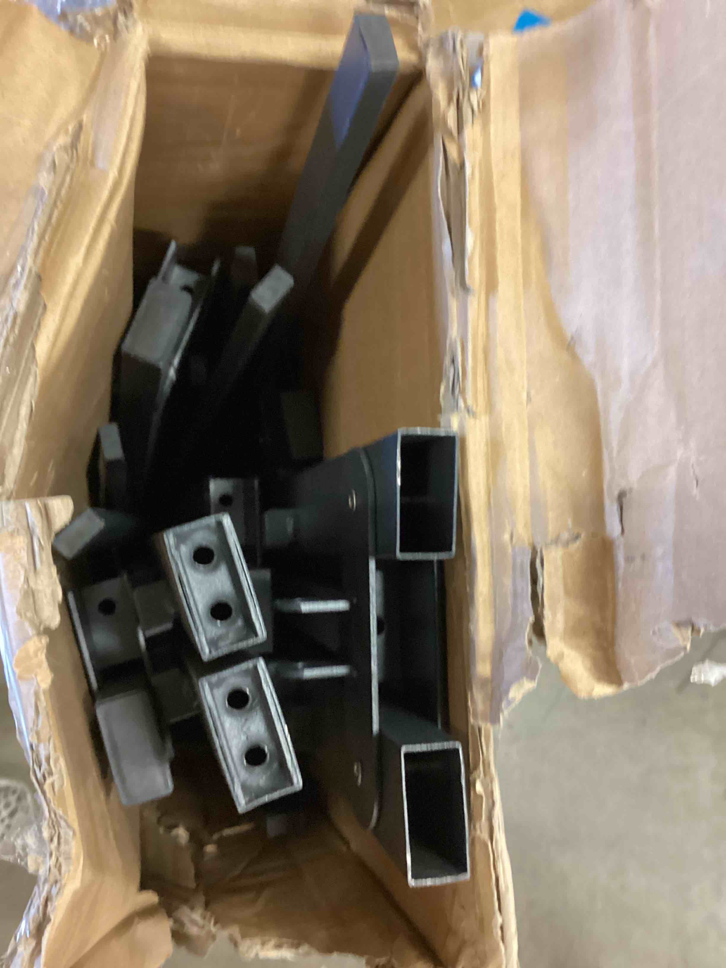 https://s3.amazonaws.com/lotting-images-prod/bidfta/ORG5055207_1697226435577.jpeg