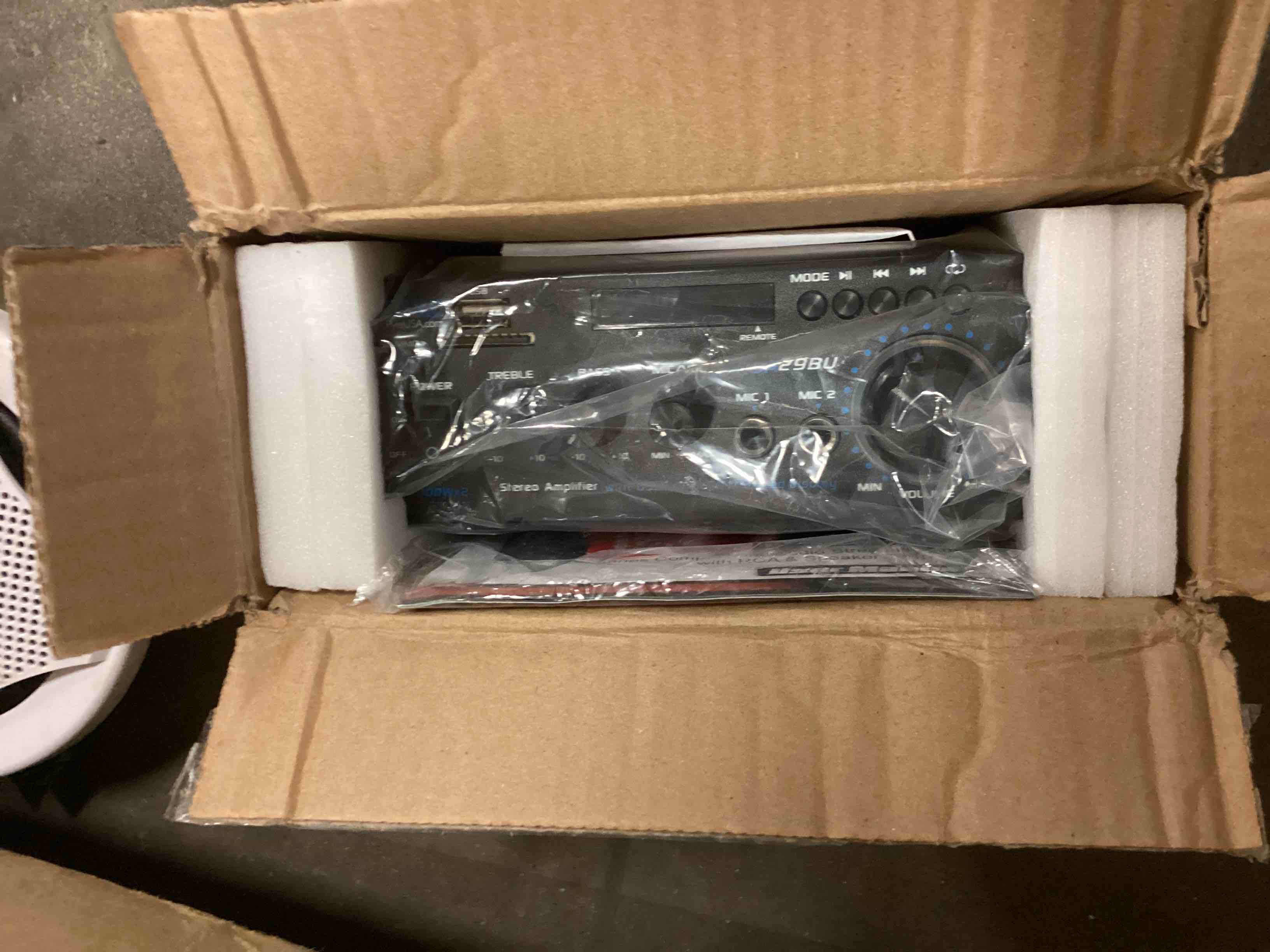 https://s3.amazonaws.com/lotting-images-prod/bidfta/ORG5055322_1697484423780.jpeg