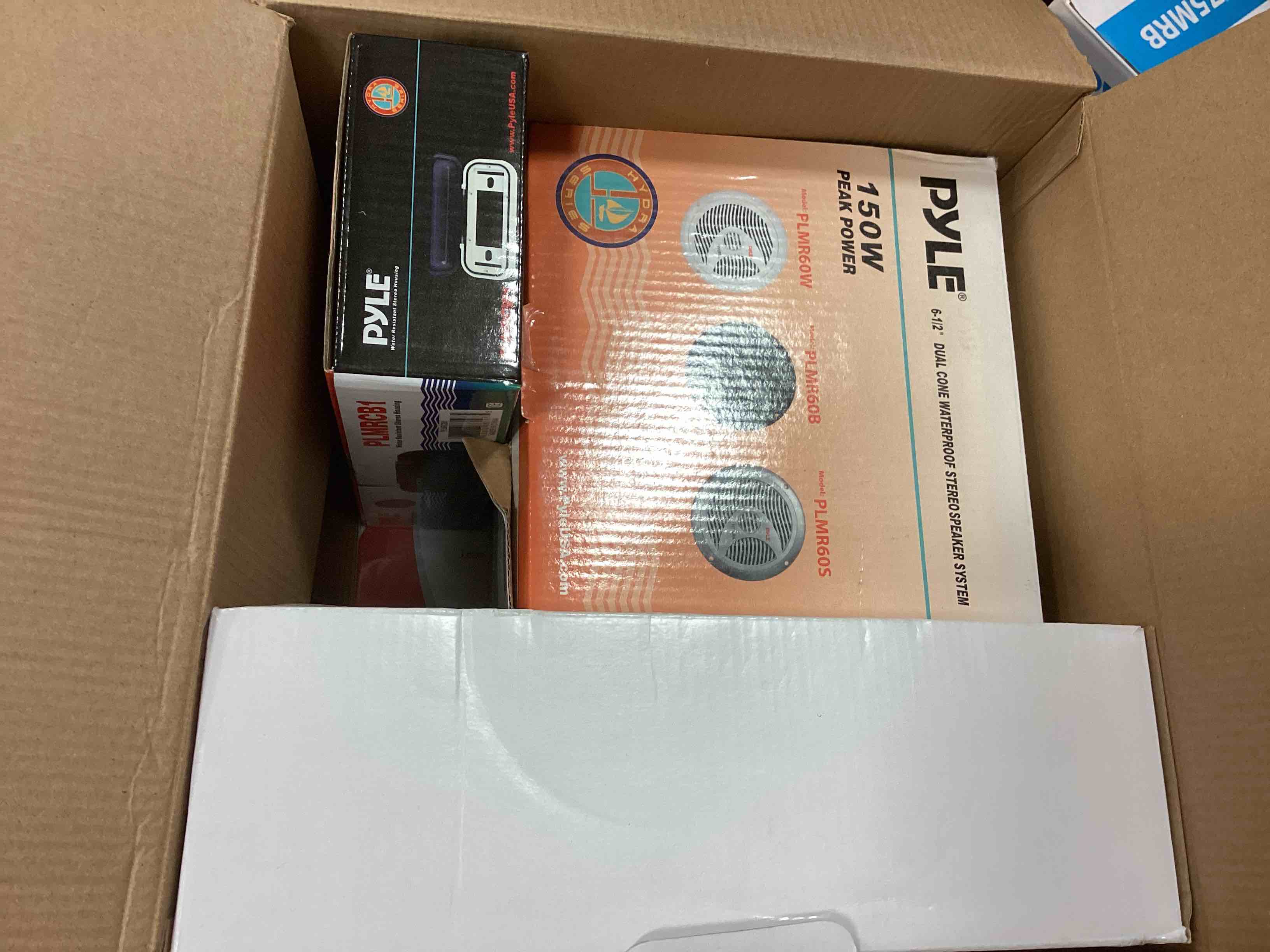 https://s3.amazonaws.com/lotting-images-prod/bidfta/ORG5055331_1697485991422.jpeg