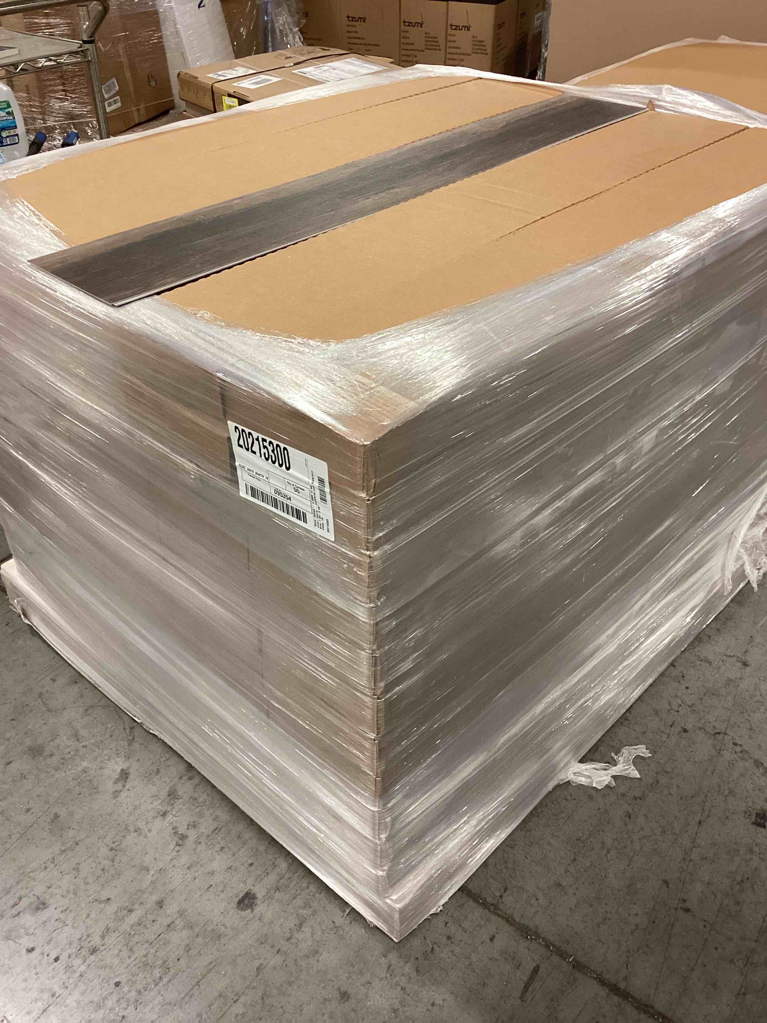https://s3.amazonaws.com/lotting-images-prod/bidfta/ORG5056486_1694016904712.jpeg