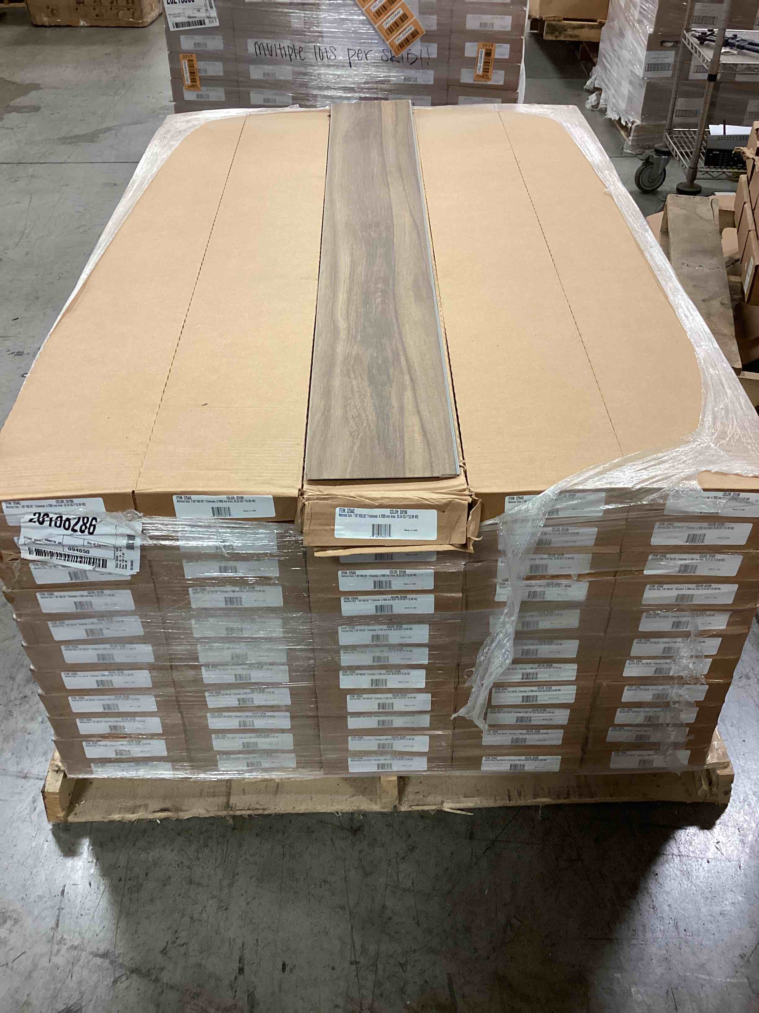 28 boxes 897.12 sq ft 7.69 x 60 4.7 mm vinyl flooring with attached padding your bid per sq ft 