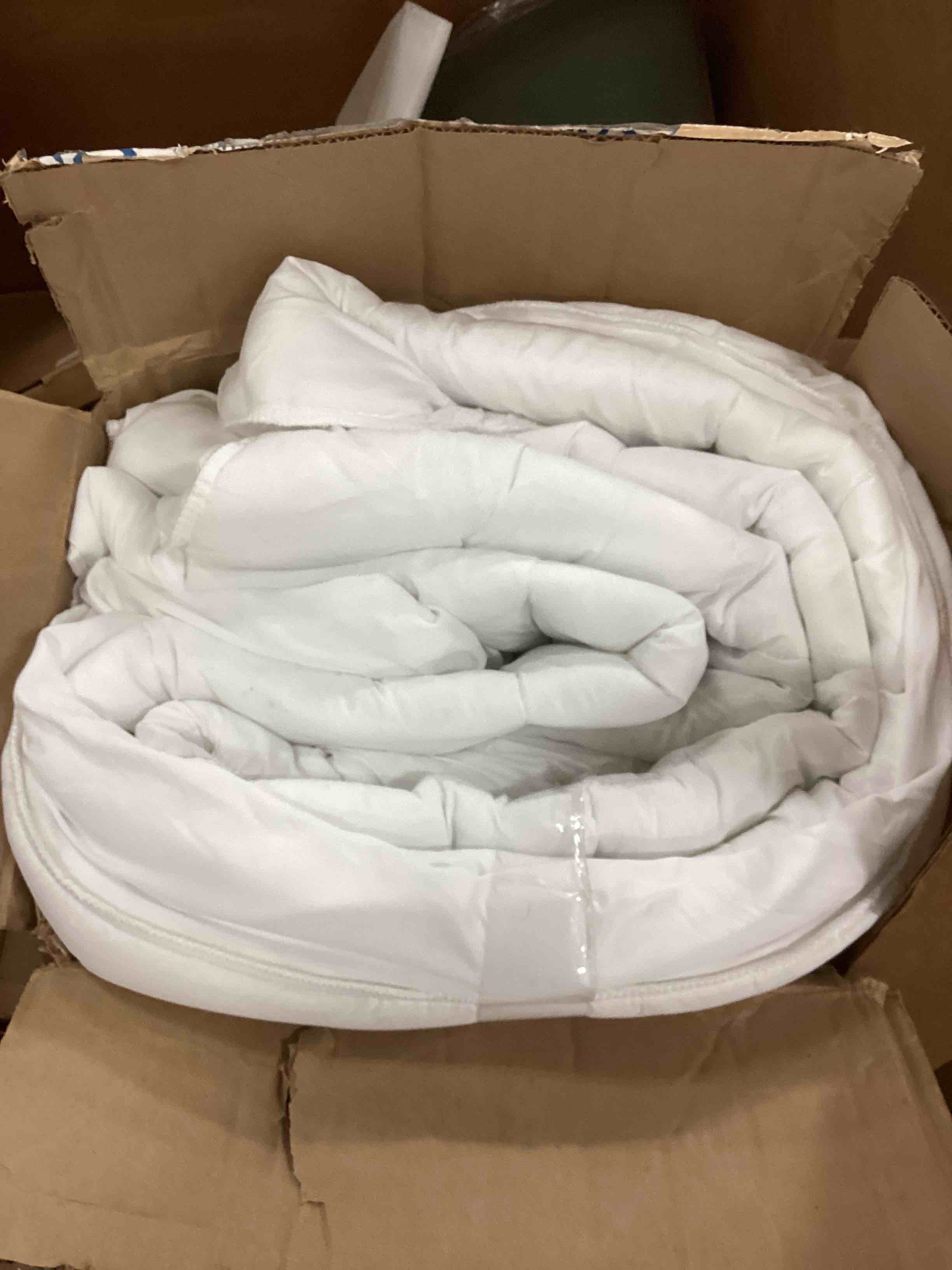https://s3.amazonaws.com/lotting-images-prod/bidfta/ORG5057385_1695128207394.jpeg