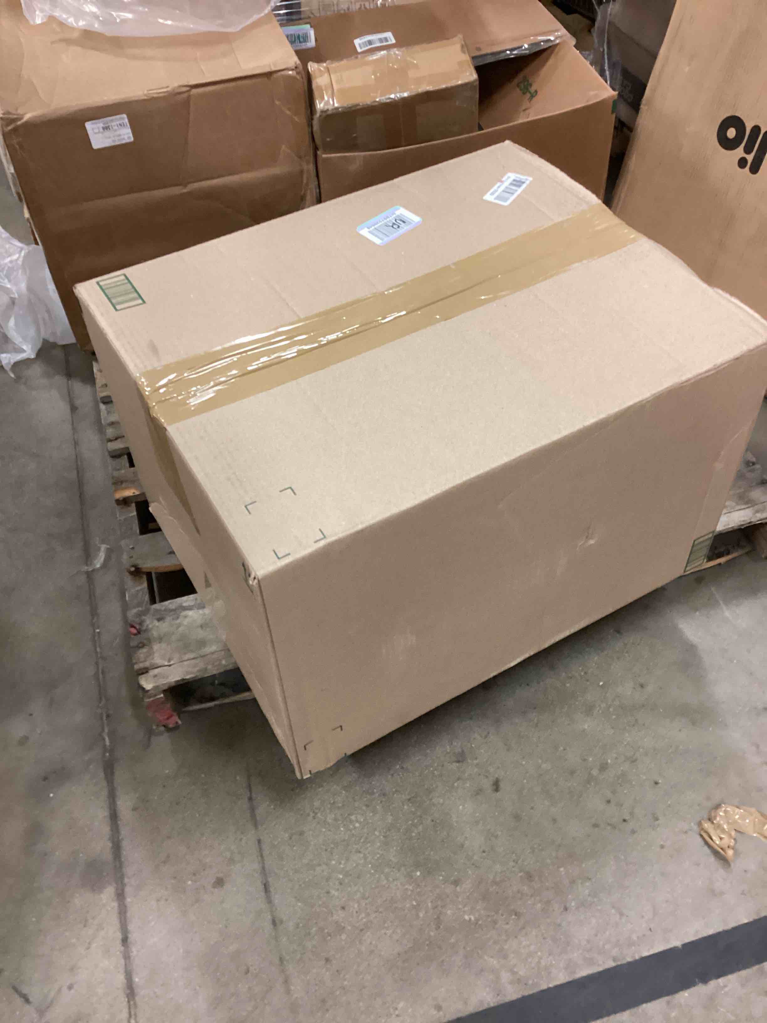 https://s3.amazonaws.com/lotting-images-prod/bidfta/ORG5057493_1696250310635.jpeg