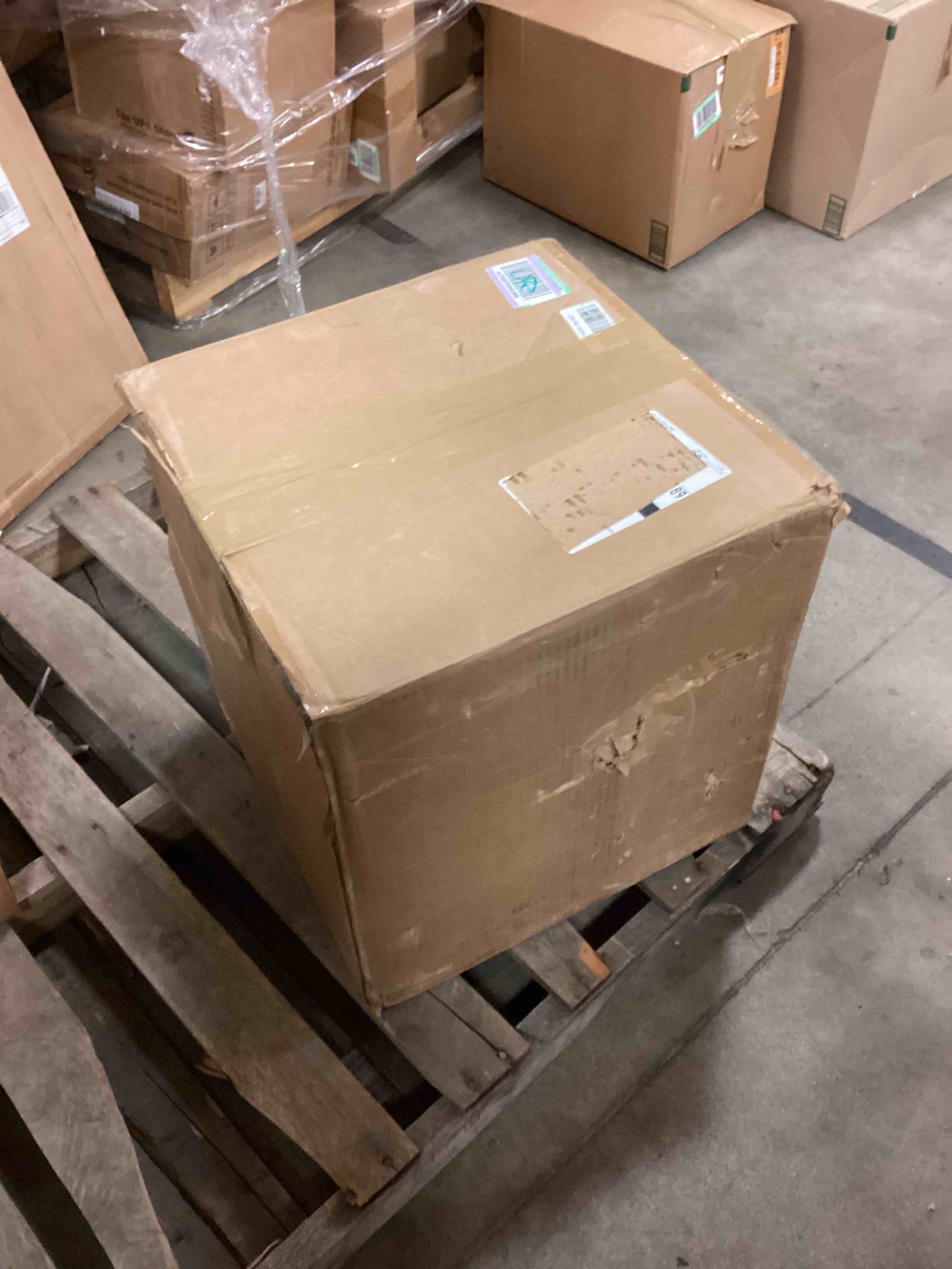 https://s3.amazonaws.com/lotting-images-prod/bidfta/ORG5057494_1696250649549.jpeg