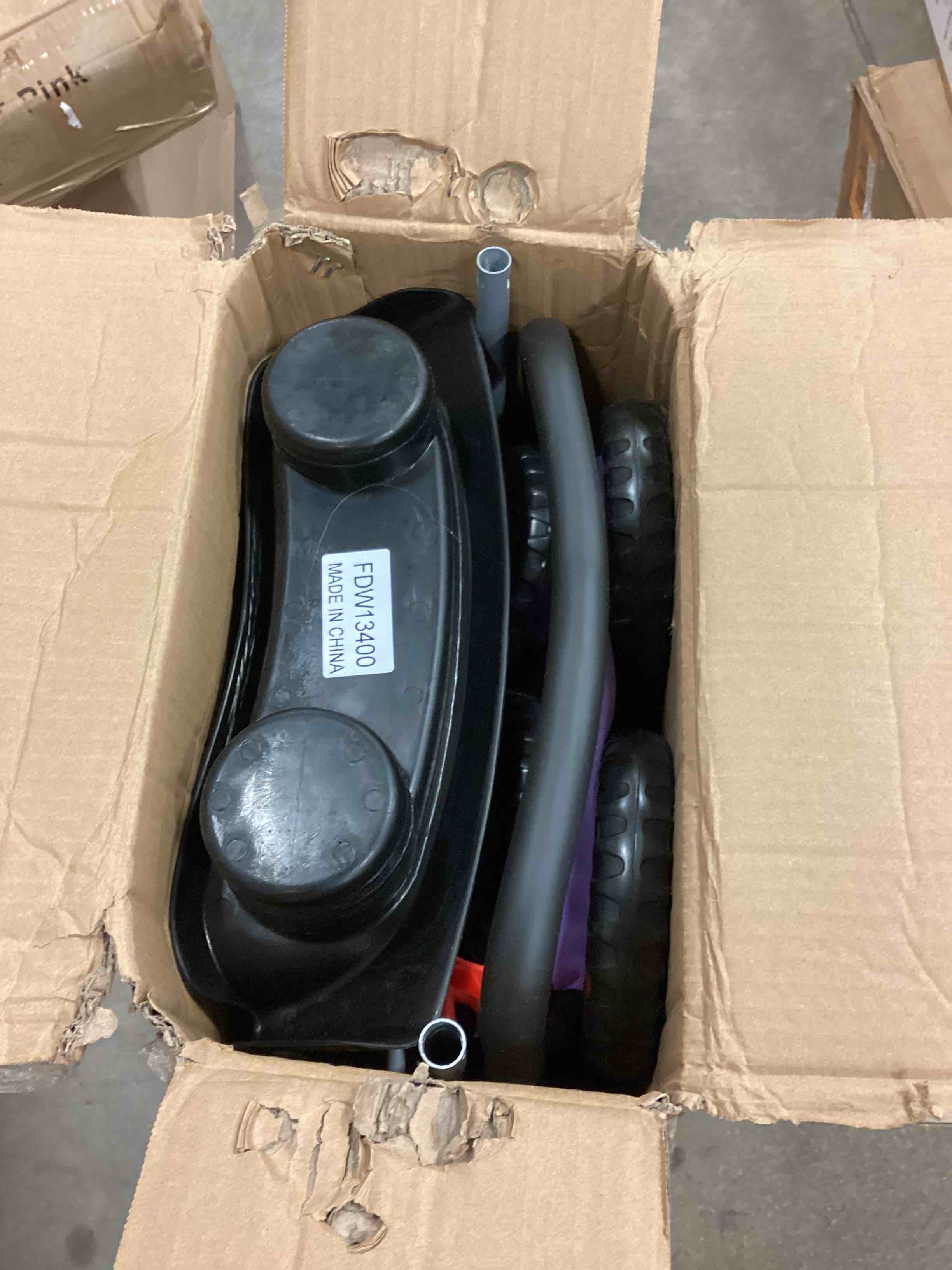 https://s3.amazonaws.com/lotting-images-prod/bidfta/ORG5057499_1696252968580.jpeg