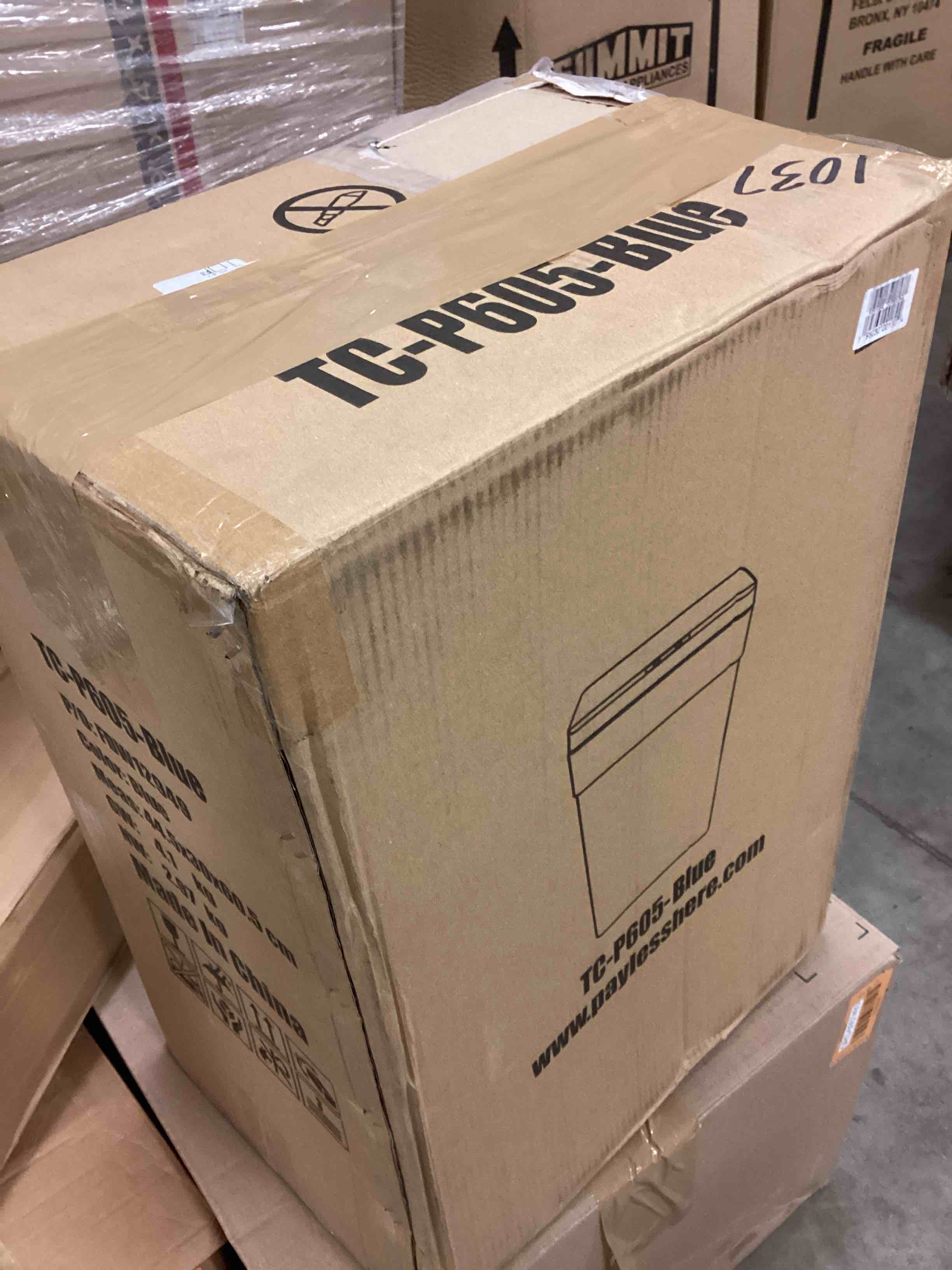https://s3.amazonaws.com/lotting-images-prod/bidfta/ORG5057510_1696268675775.jpeg