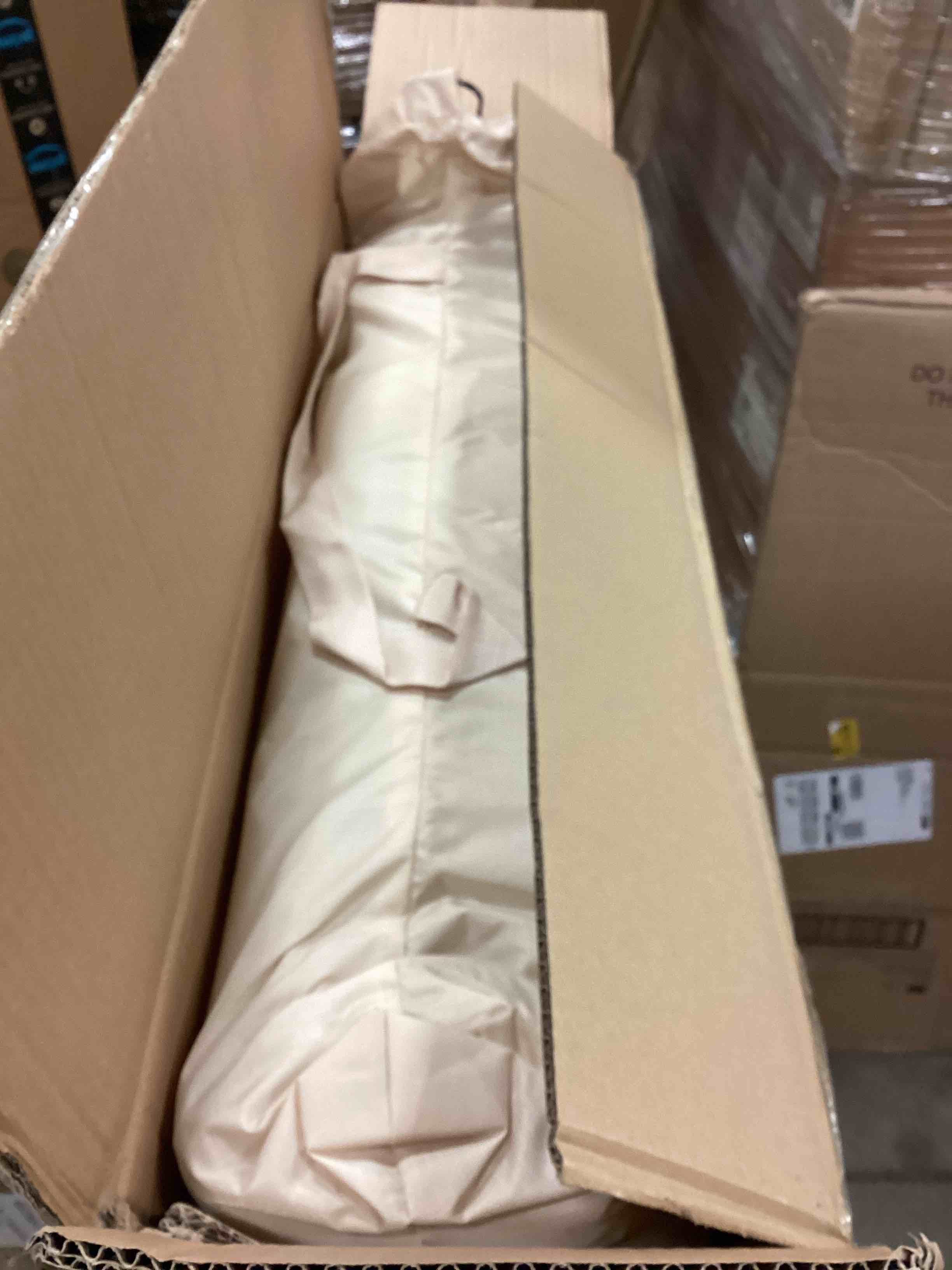 https://s3.amazonaws.com/lotting-images-prod/bidfta/ORG5057513_1696269515769.jpeg