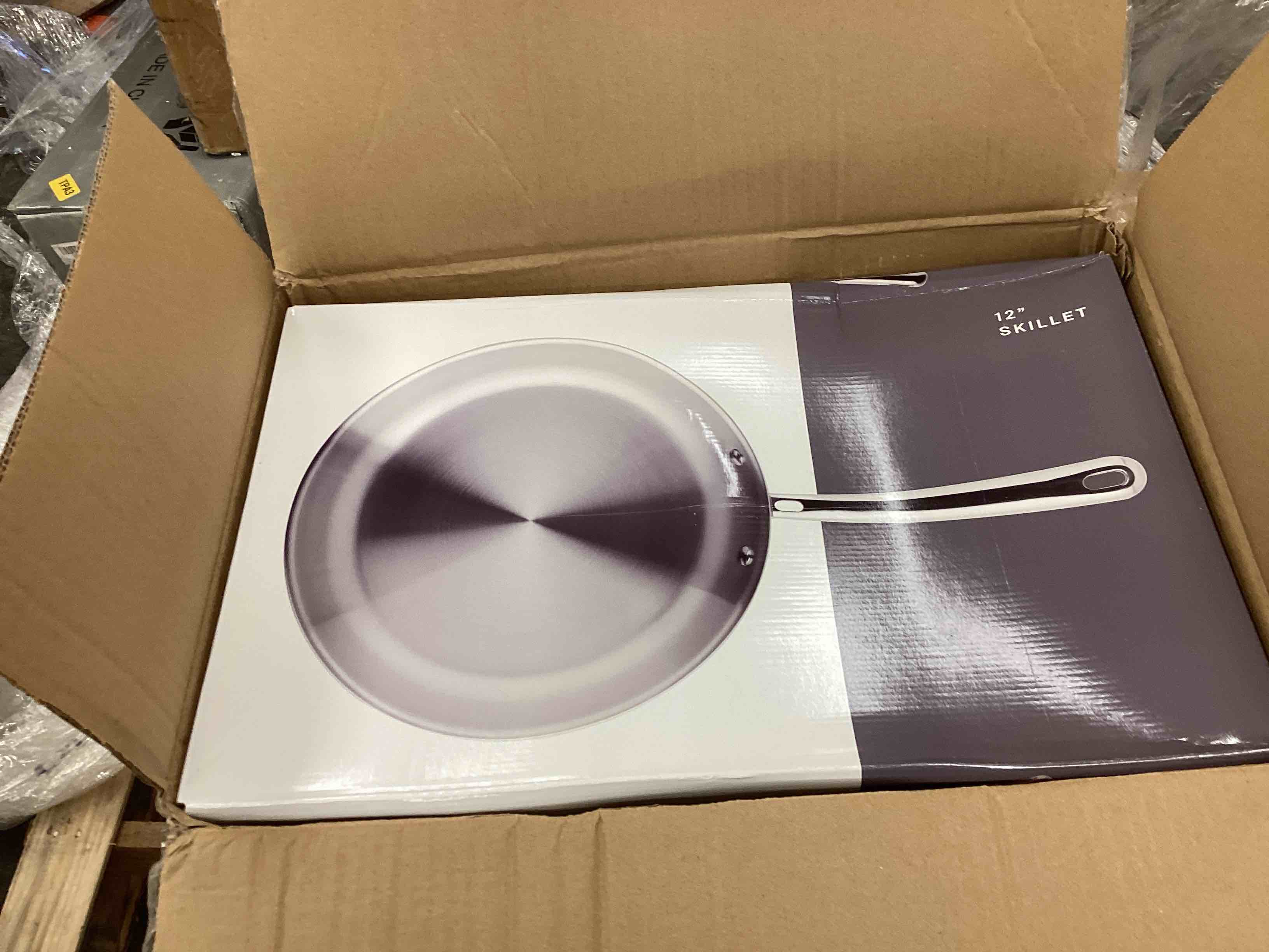 https://s3.amazonaws.com/lotting-images-prod/bidfta/ORG5057618_1696447417314.jpeg