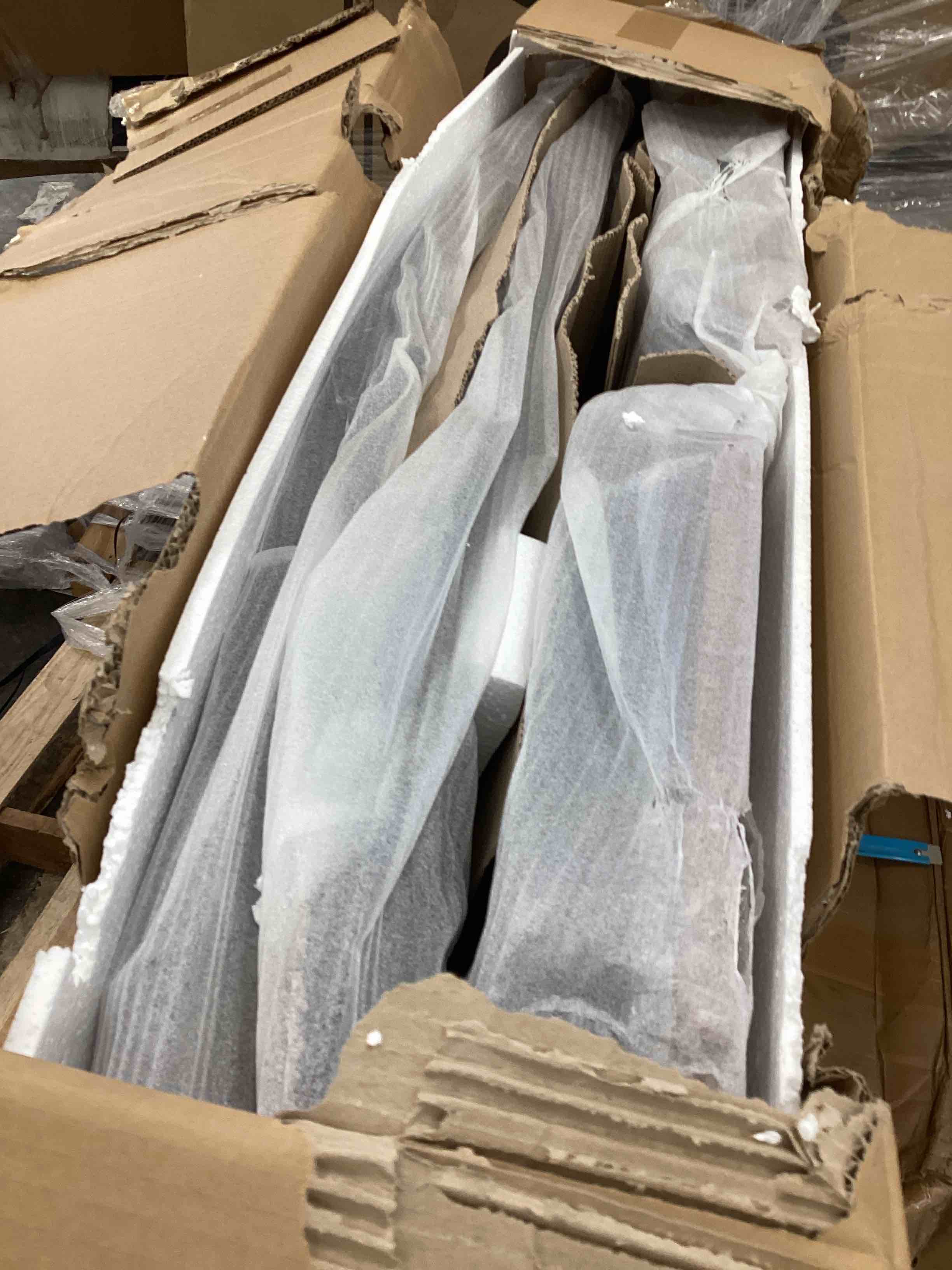 https://s3.amazonaws.com/lotting-images-prod/bidfta/ORG5057622_1696445904727.jpeg