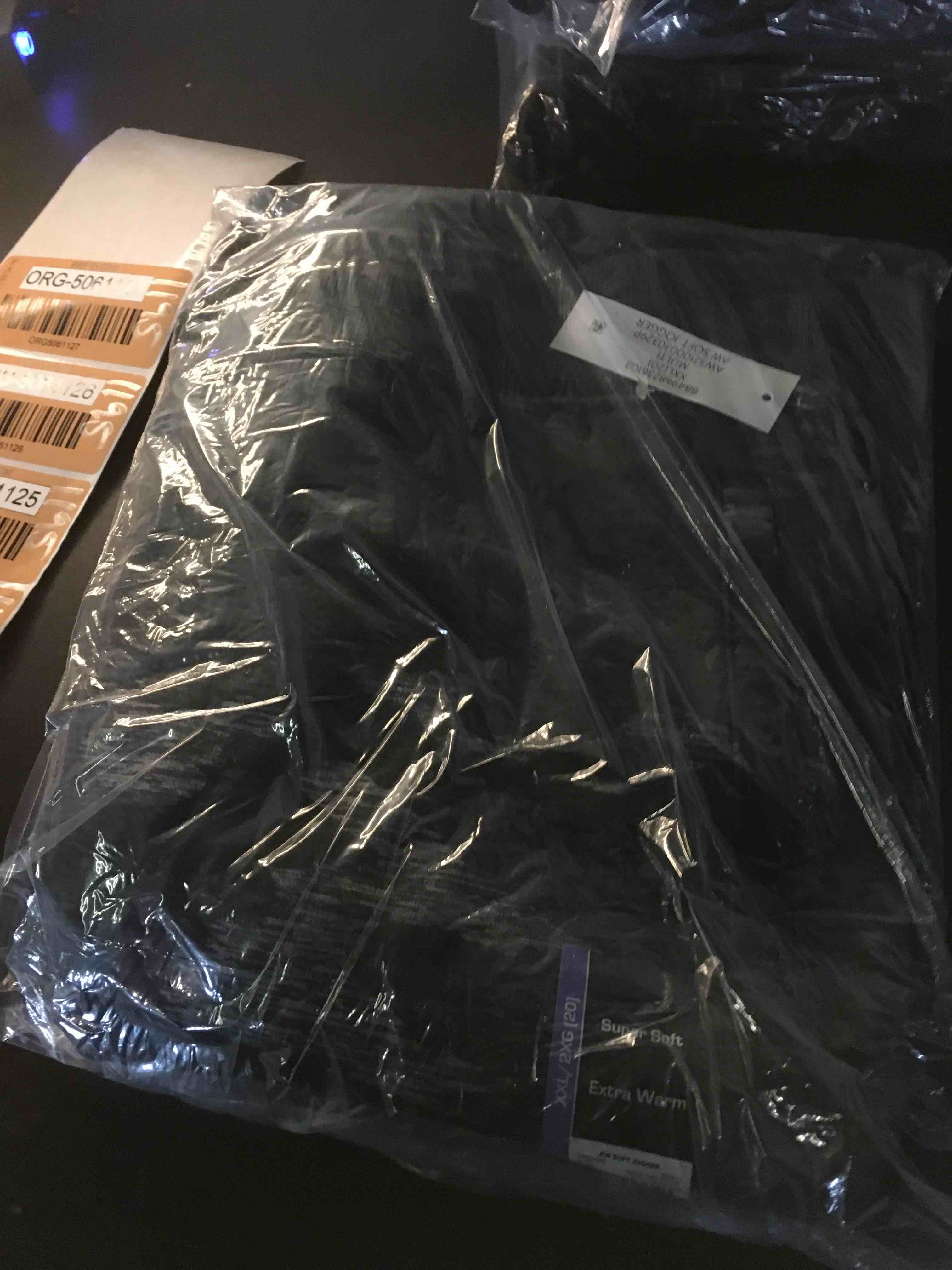 https://s3.amazonaws.com/lotting-images-prod/bidfta/ORG5061127_1712176805903.jpeg