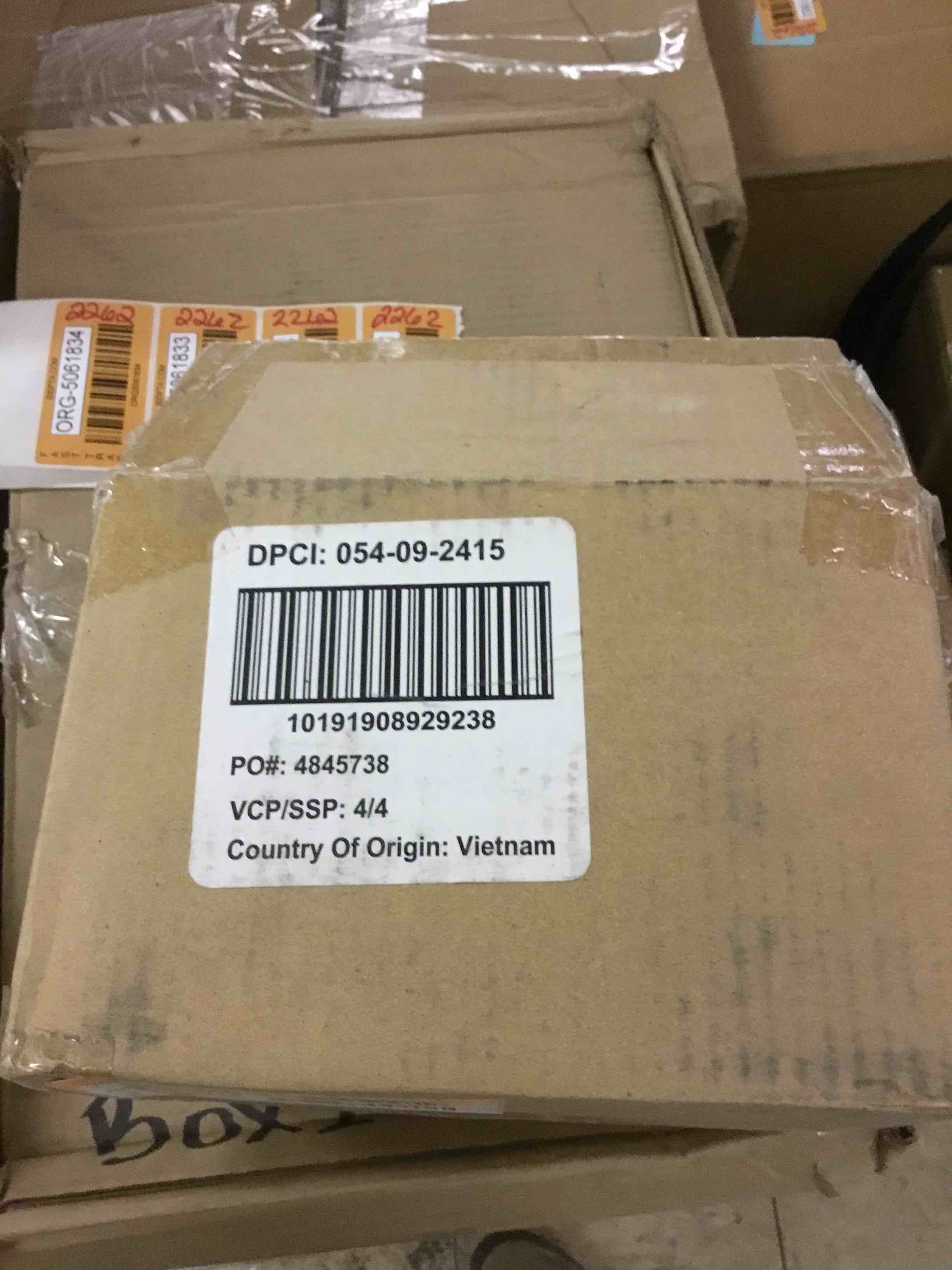 https://s3.amazonaws.com/lotting-images-prod/bidfta/ORG5061834_1699893291642.jpeg