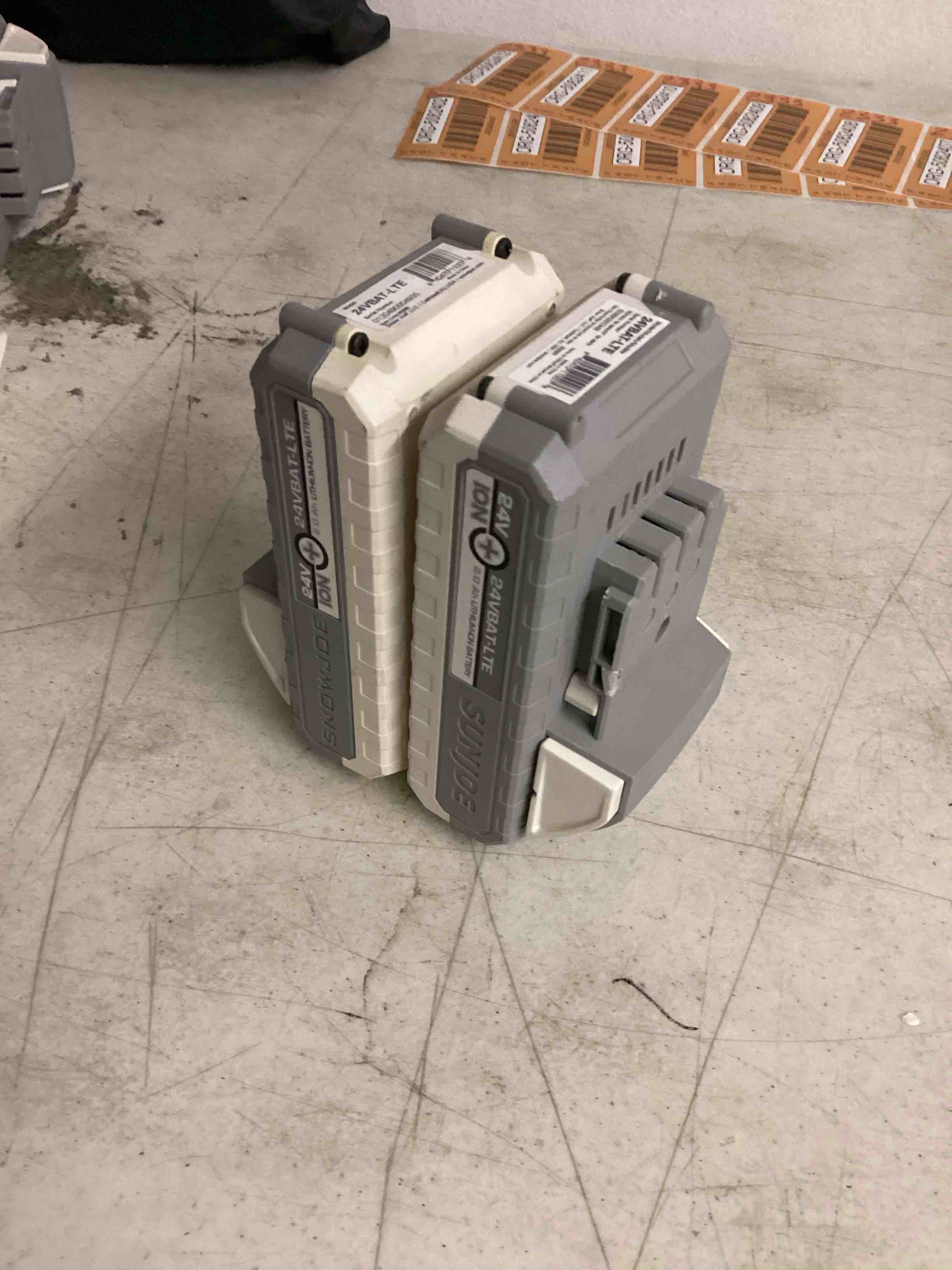 Snow Joe + Sun Joe iON+ 24VBAT-LTE EcoSharp® LITE Lithium-Ion Battery | 24 Volt | 2.0 Ah