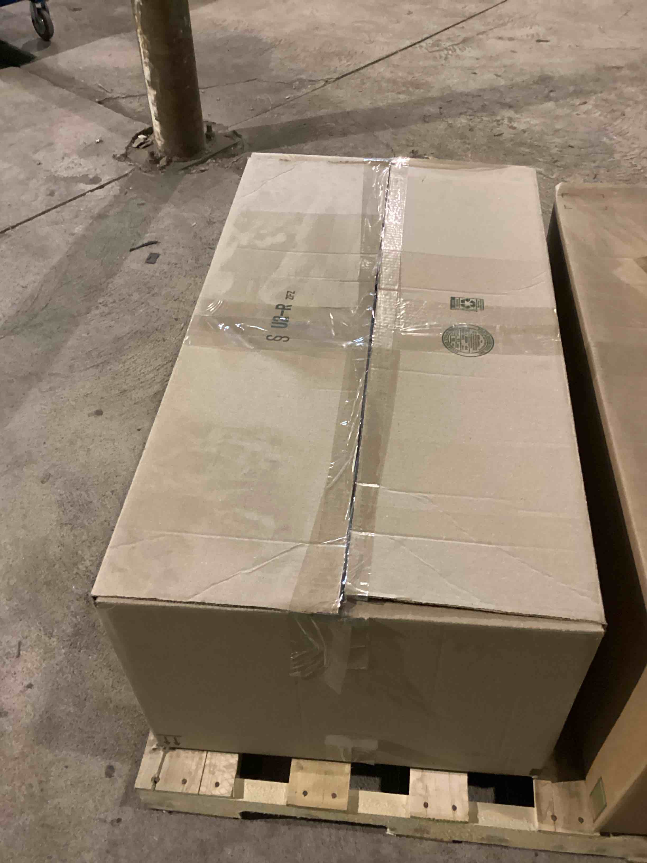 https://s3.amazonaws.com/lotting-images-prod/bidfta/ORG5064188_1710882445499.jpeg