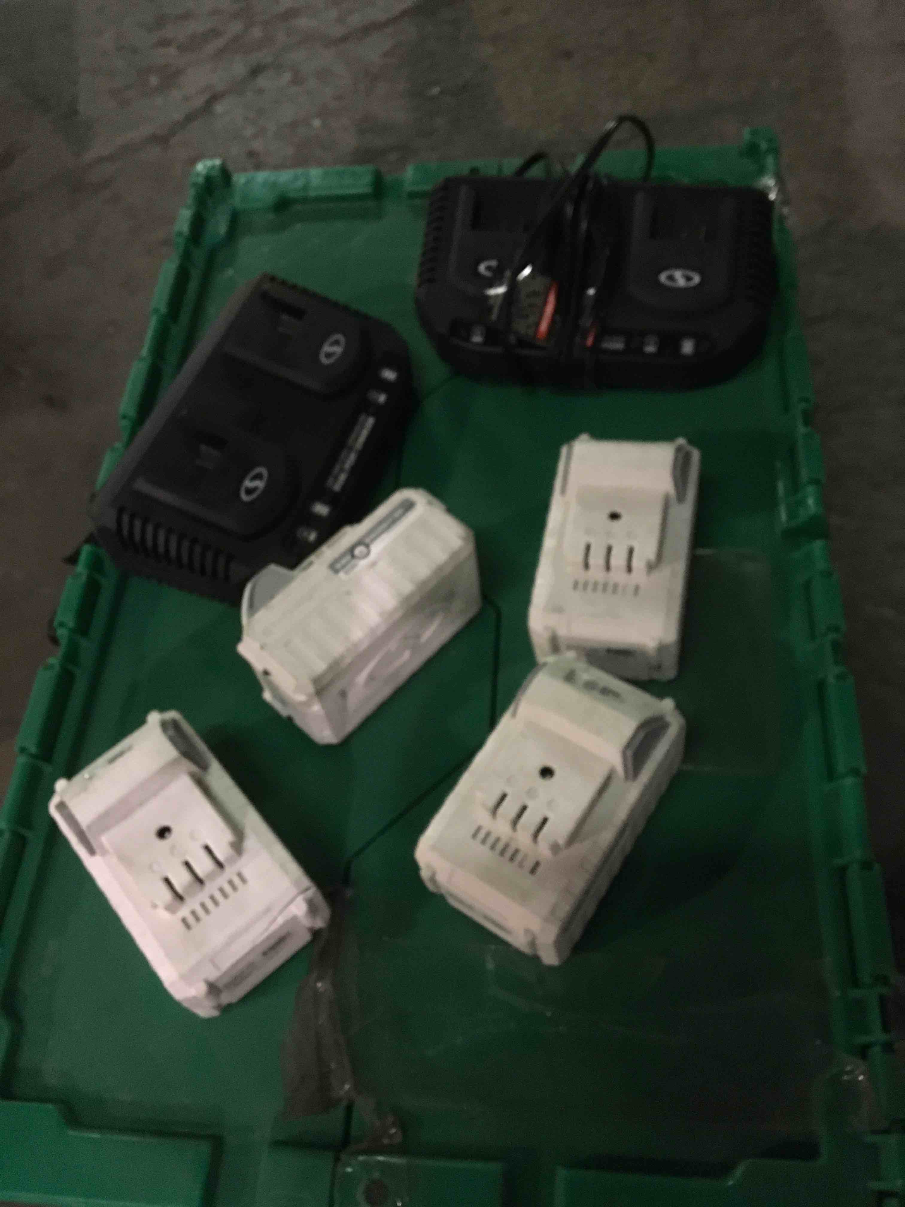 Sunjoe 4 Battery and 2 Charger Combo Pack