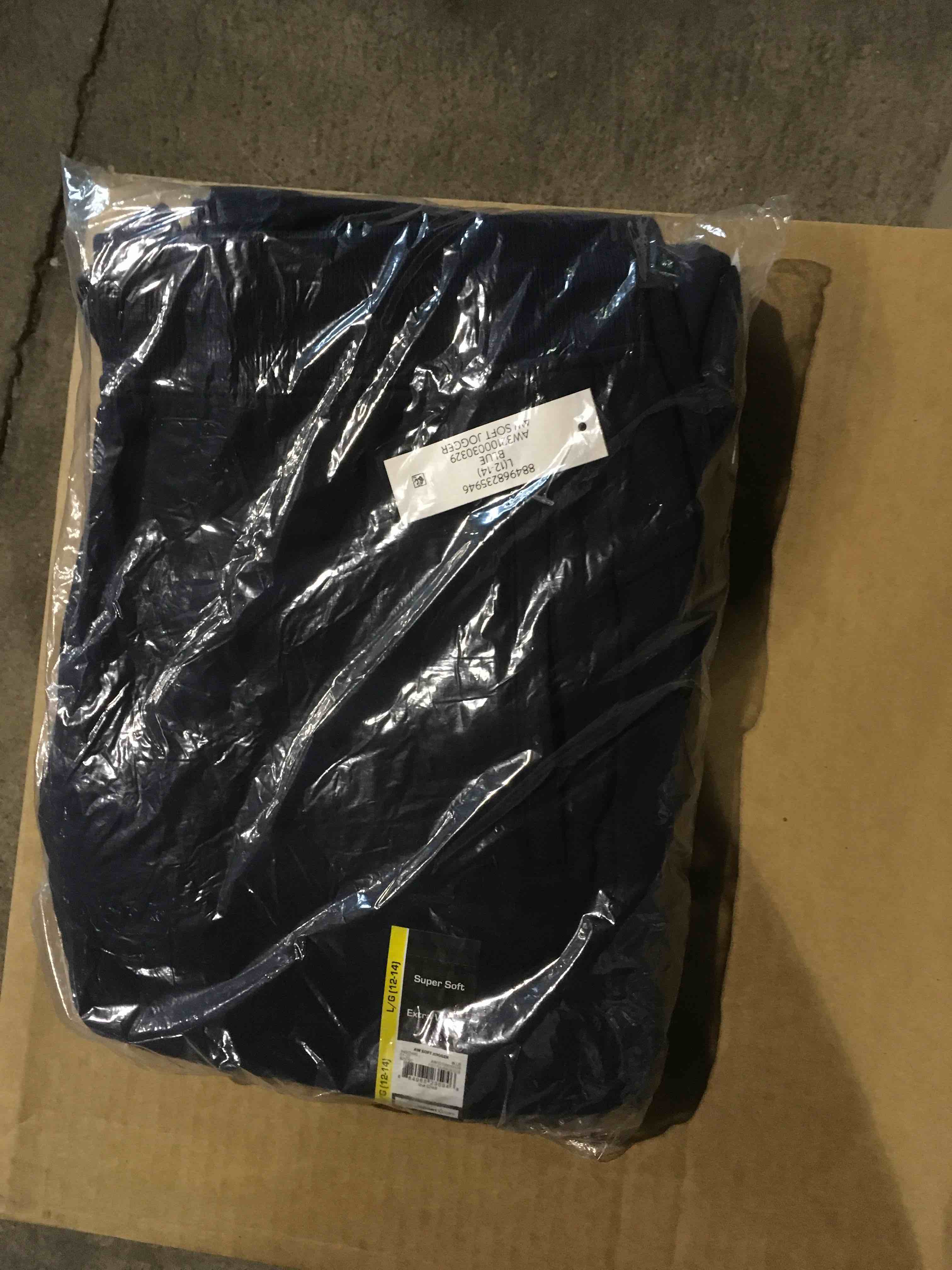 https://s3.amazonaws.com/lotting-images-prod/bidfta/ORG5067779_1706544020226.jpeg
