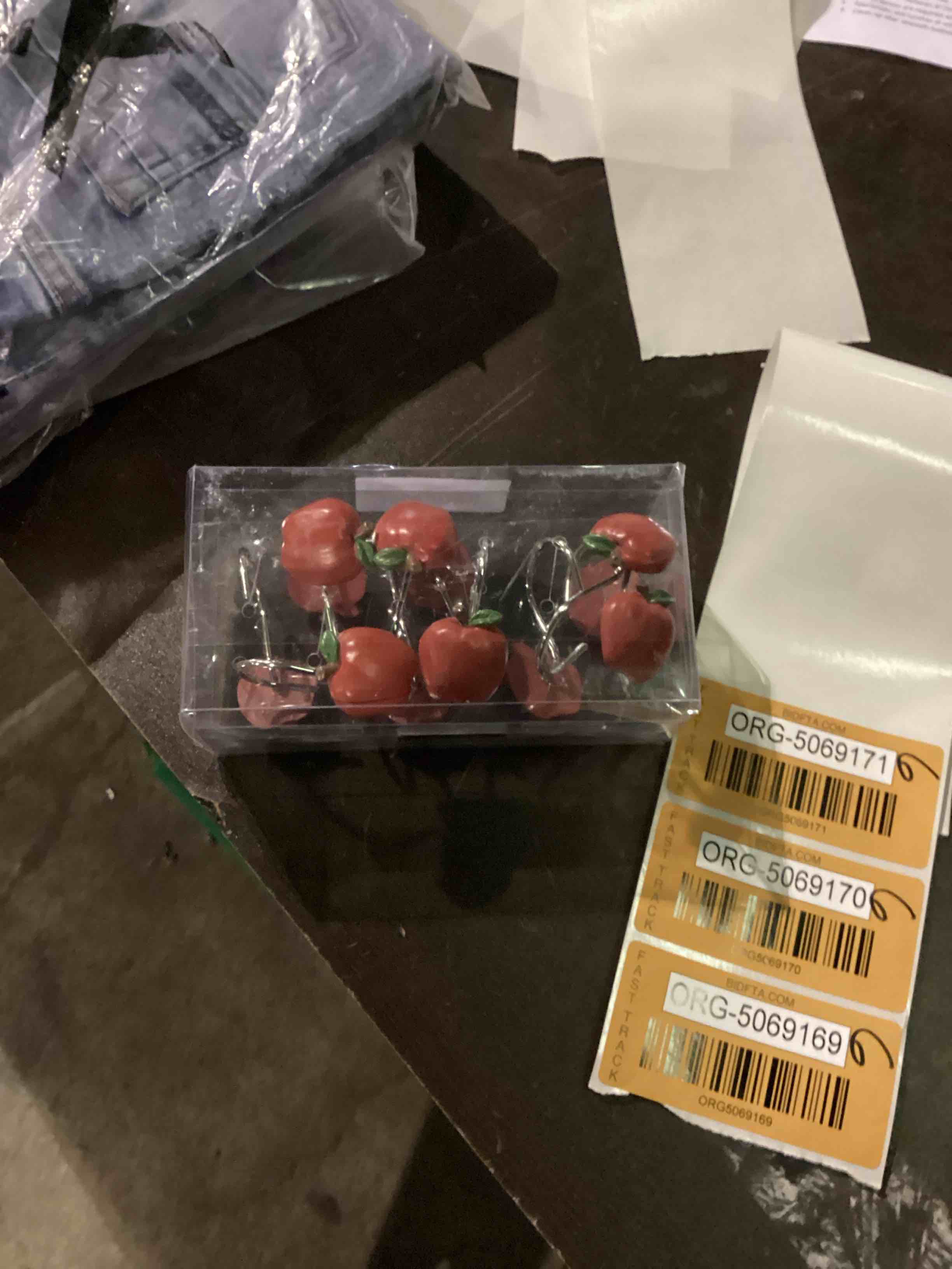 https://s3.amazonaws.com/lotting-images-prod/bidfta/ORG5069171_1704297068321.jpeg