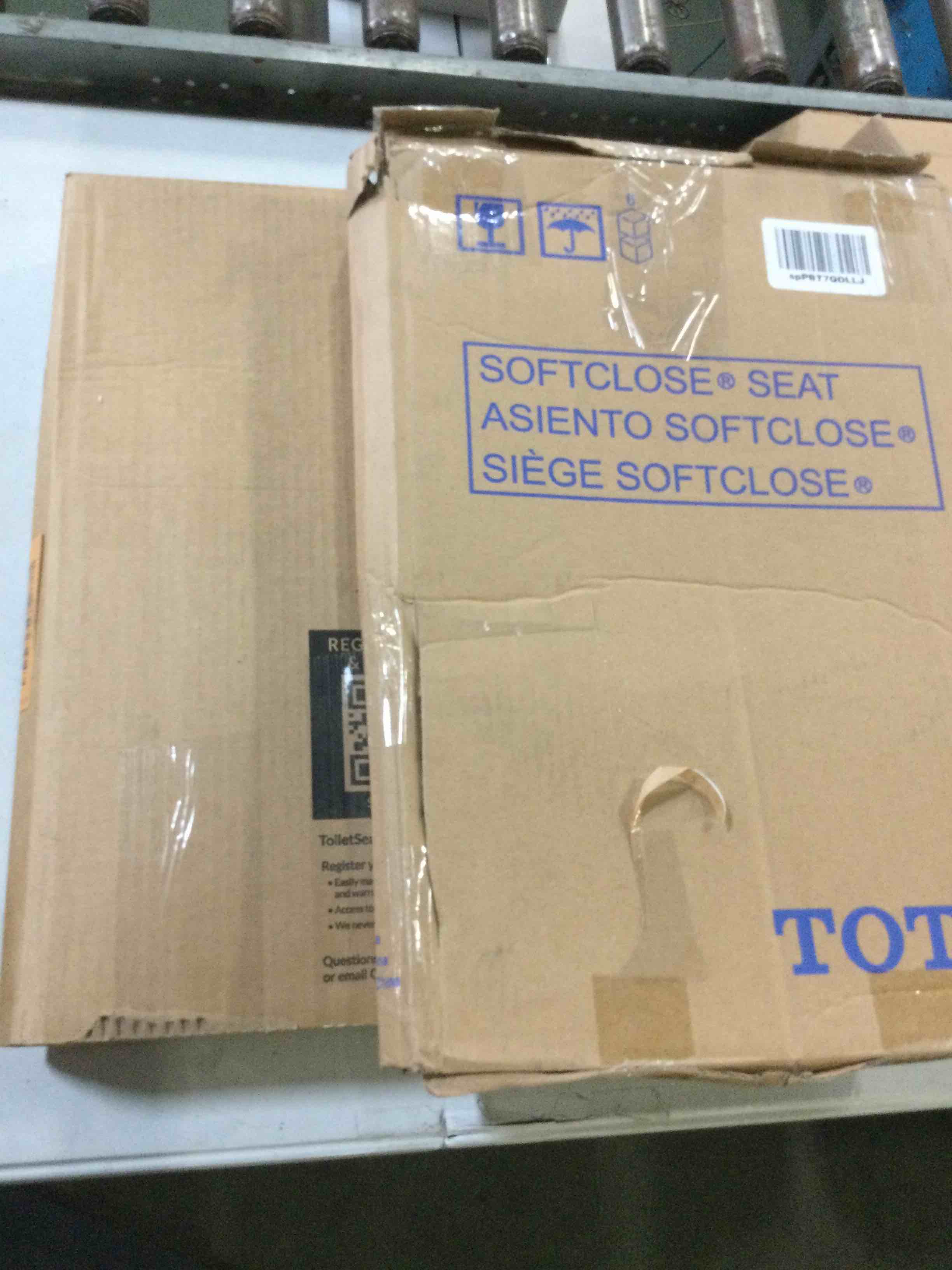 Assortment of Round Bowl Seats, fits all round toilets, different styles and different sizes, from different brands,