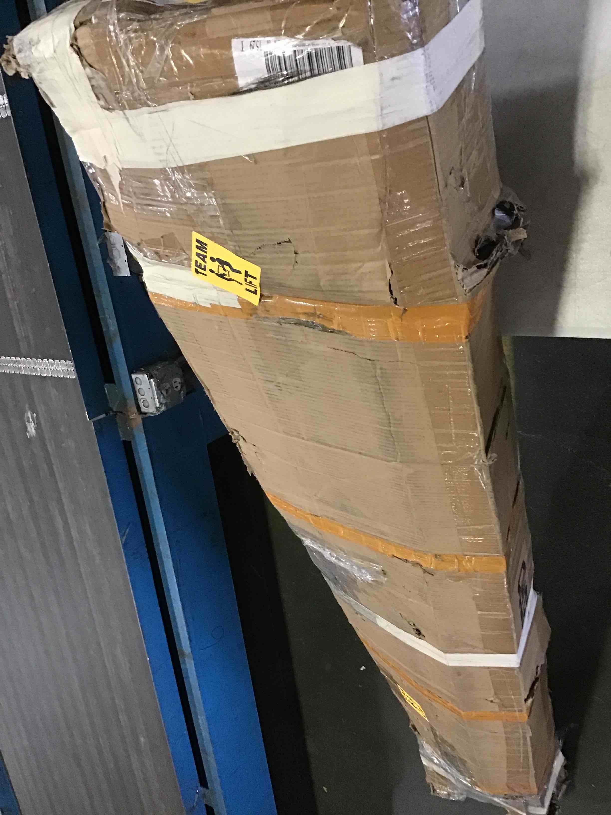 https://s3.amazonaws.com/lotting-images-prod/bidfta/ORG5090021_1695312820795.jpeg