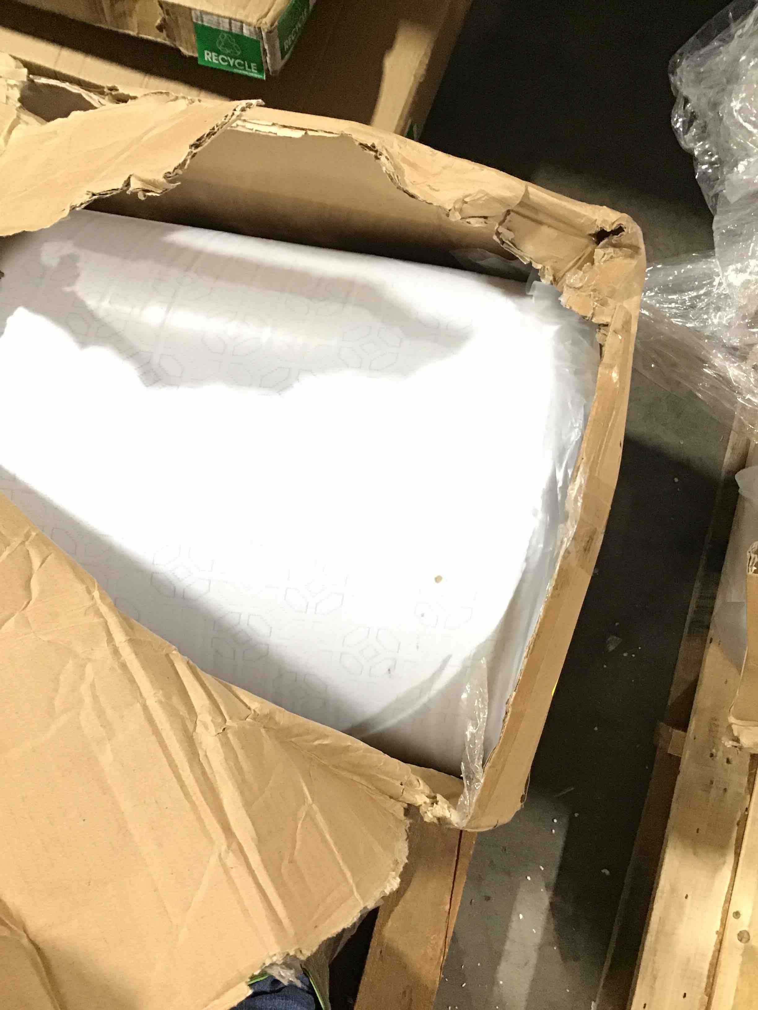 https://s3.amazonaws.com/lotting-images-prod/bidfta/ORG5095956_1694524669116.jpeg