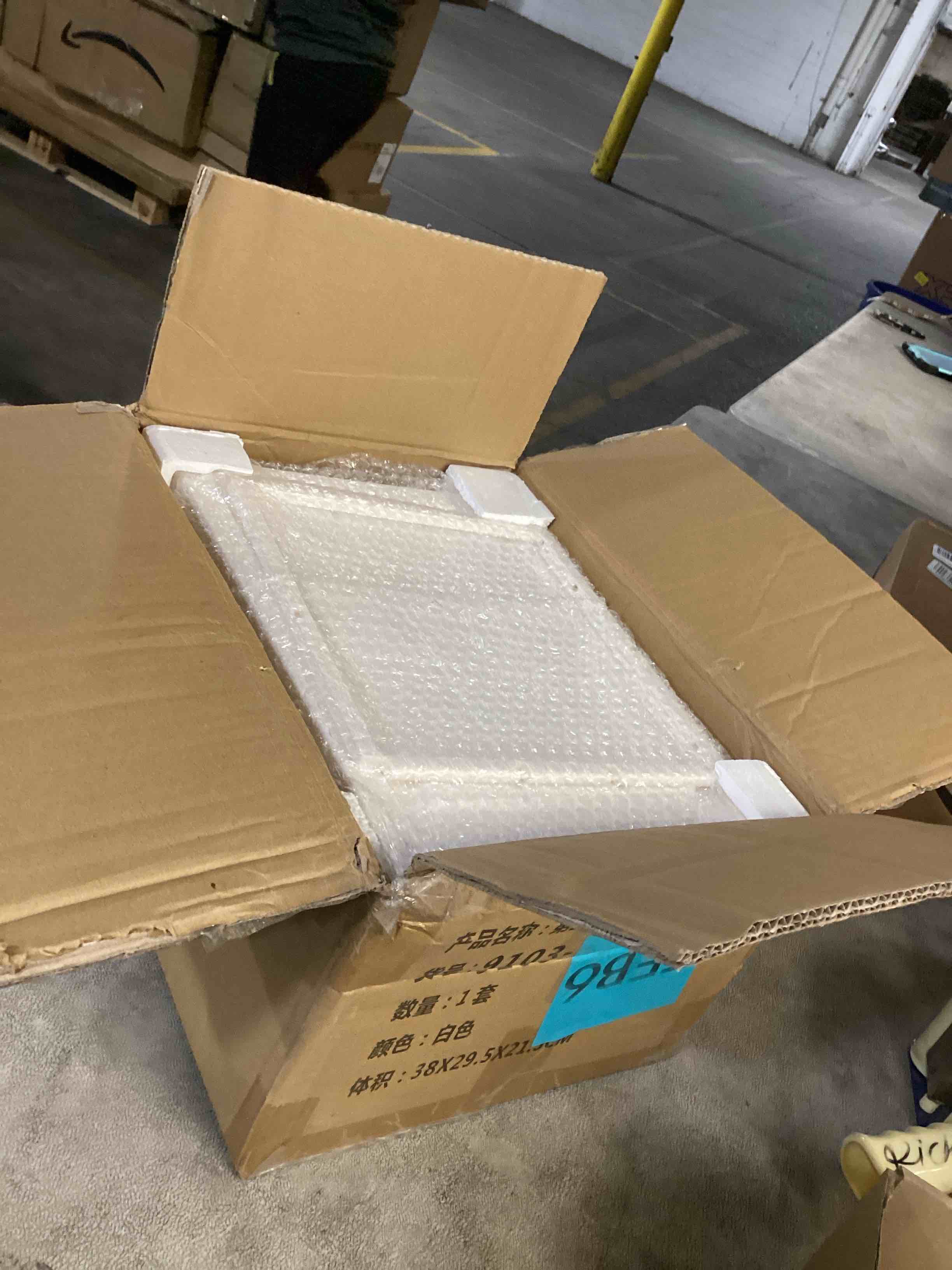https://s3.amazonaws.com/lotting-images-prod/bidfta/ORG5101451_1729003576411.jpeg