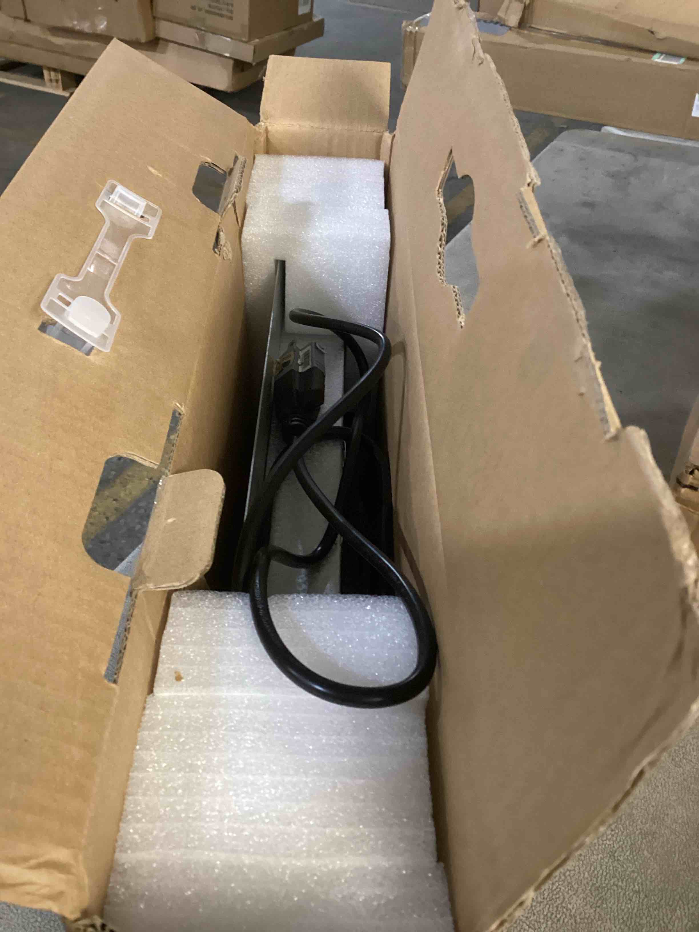 https://s3.amazonaws.com/lotting-images-prod/bidfta/ORG5101454_1729004011885.jpeg