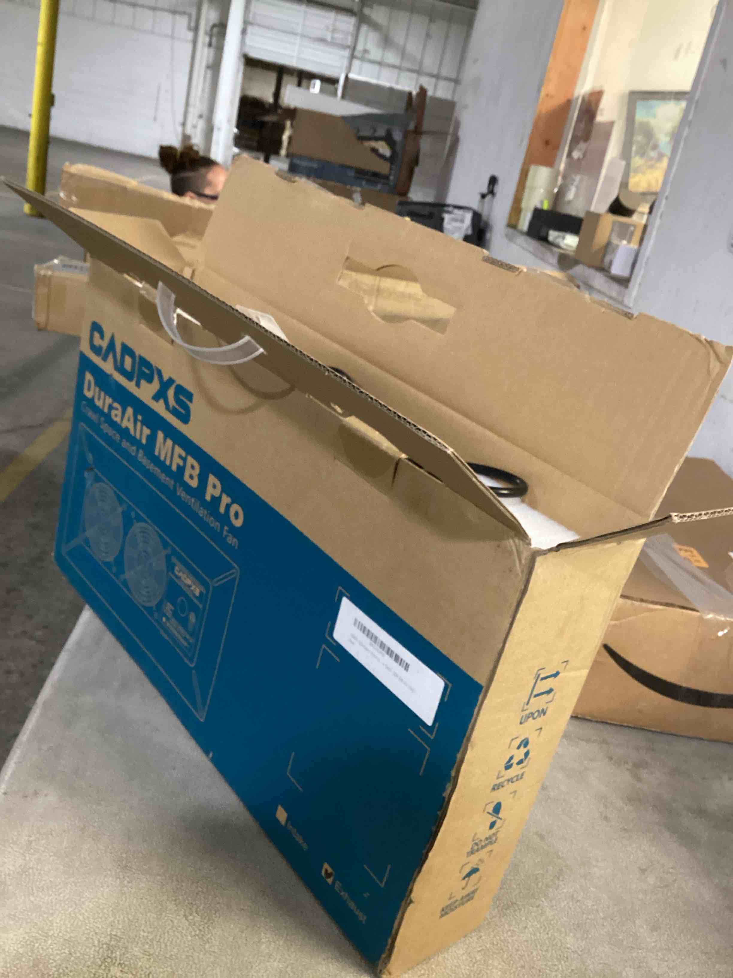 https://s3.amazonaws.com/lotting-images-prod/bidfta/ORG5101454_1729004017763.jpeg