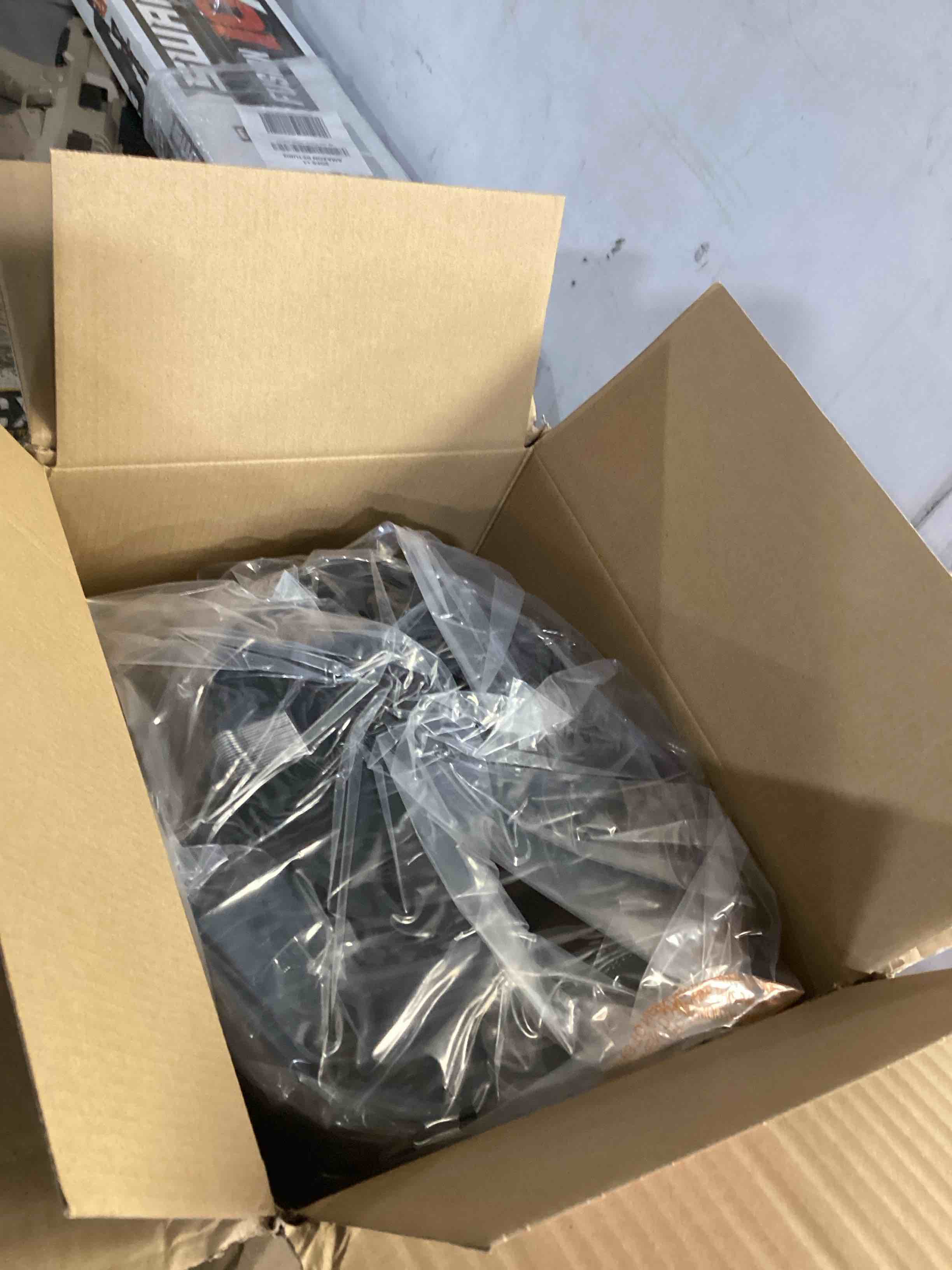 https://s3.amazonaws.com/lotting-images-prod/bidfta/ORG5101462_1729098473607.jpeg