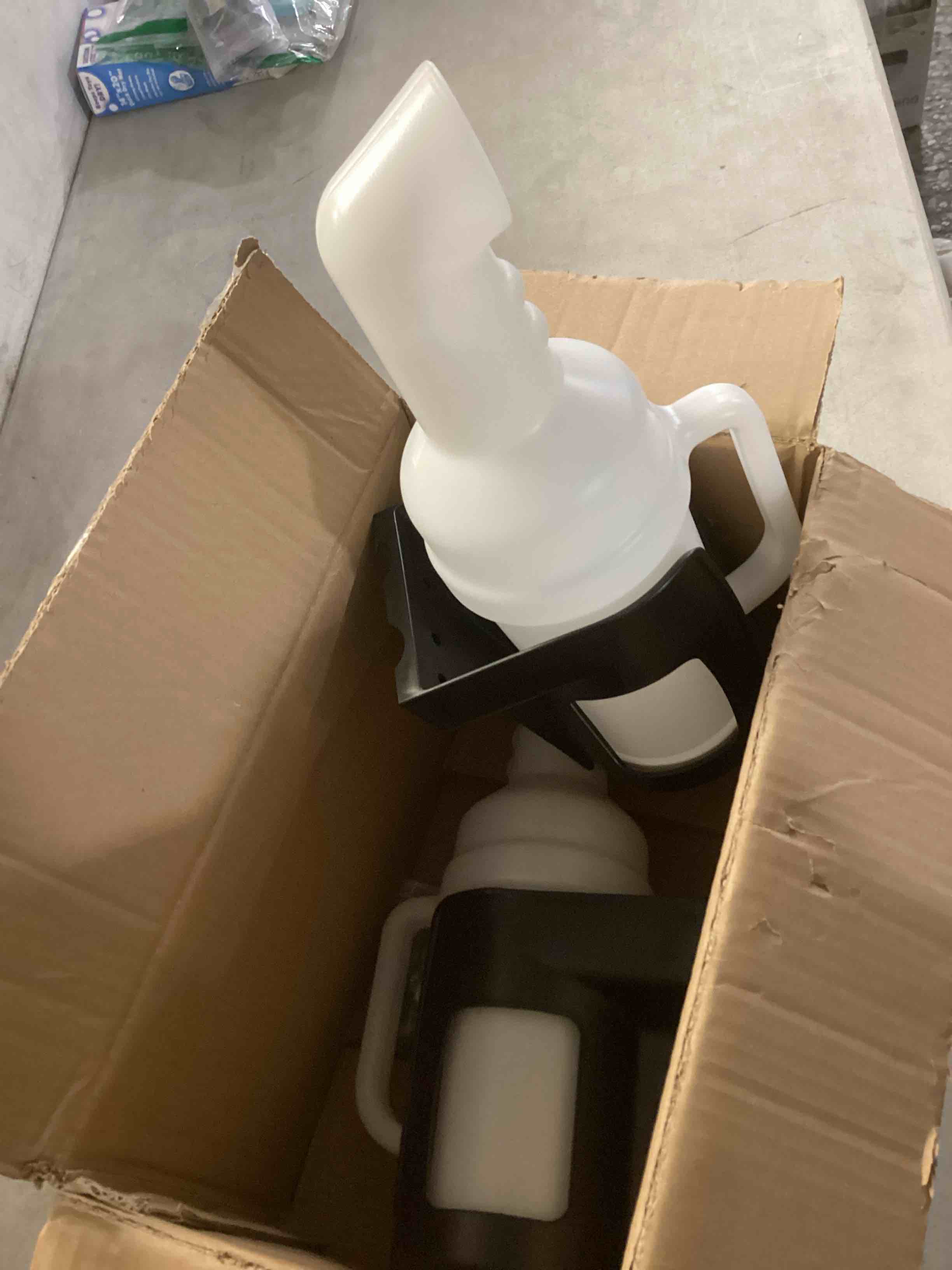 https://s3.amazonaws.com/lotting-images-prod/bidfta/ORG5101701_1730208991458.jpeg
