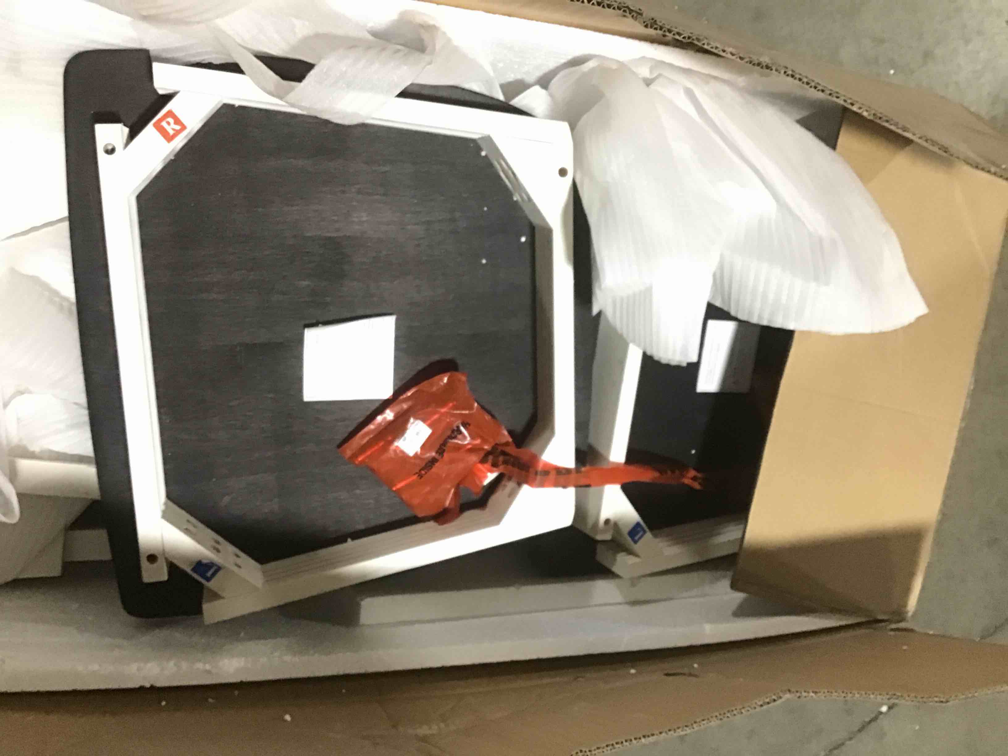 https://s3.amazonaws.com/lotting-images-prod/bidfta/ORG5104658_1697205102207.jpeg