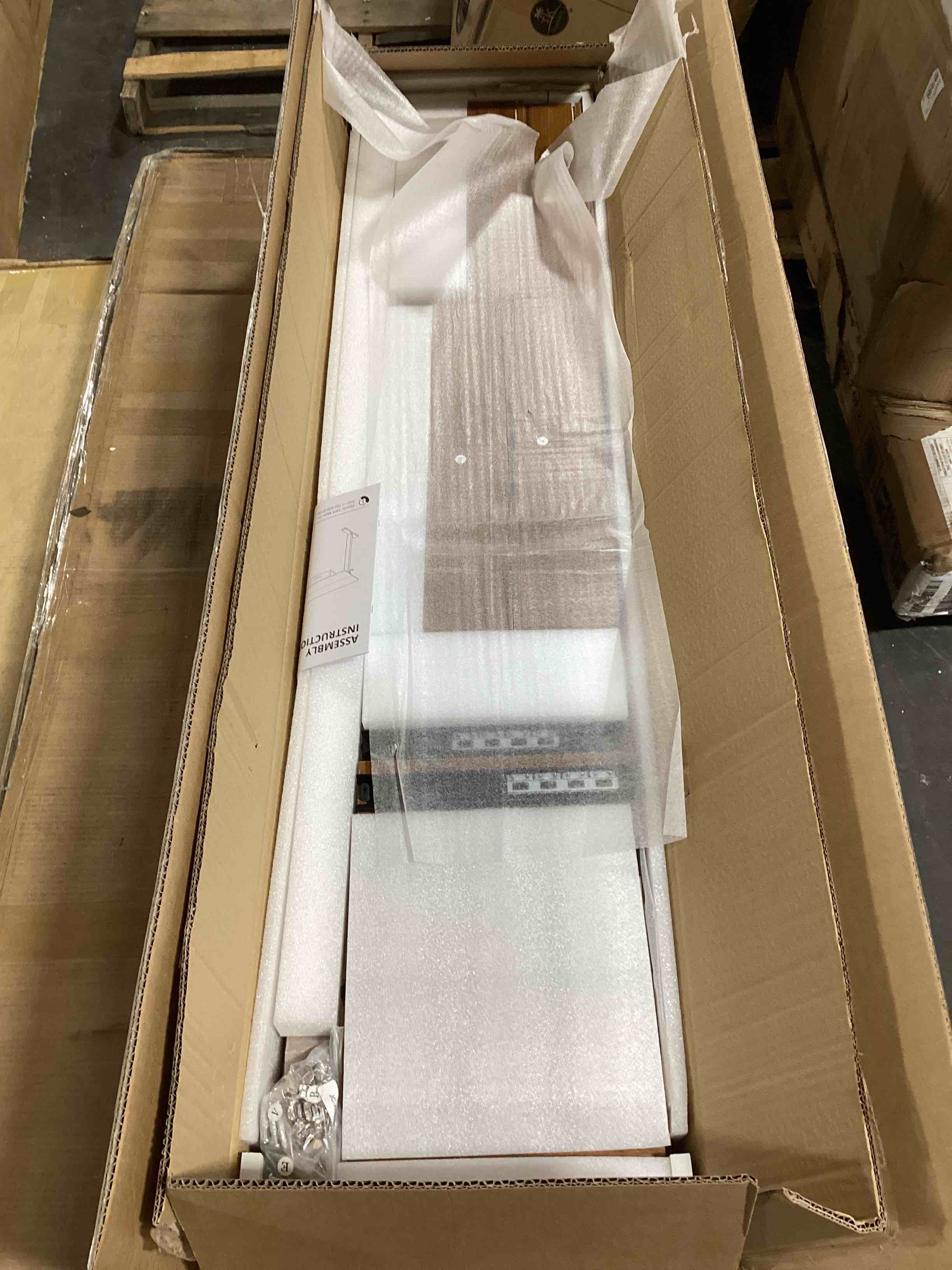 https://s3.amazonaws.com/lotting-images-prod/bidfta/ORG5105983_1698240477544.jpeg